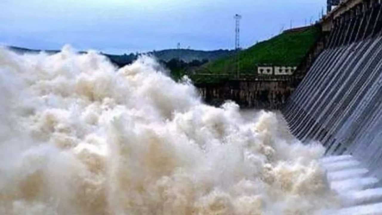 ਹਿਮਾਚਲ ਚ ਹੋ ਰਹੀ ਬਾਰਿਸ਼ ਕਾਰਨ ਪੰਜਾਬ ਸਰਕਾਰ ਅਲਰਟ, ਡੈਮਾਂ ਦੀ ਸਥਿਤੀ ਦਾ ਲਿਆ ਜਾਇਜ਼ਾ ਹਿਮਾਚਲ ਚ ਹੋ ਰਹੀ ਬਾਰਿਸ਼ ਕਾਰਨ ਪੰਜਾਬ ਸਰਕਾਰ ਅਲਰਟ, ਡੈਮਾਂ ਦੀ ਸਥਿਤੀ ਦਾ ਲਿਆ ਜਾਇਜ਼ਾ