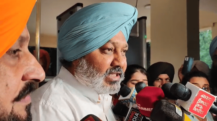 ਰੋਡਵੇਜ-ਪਨਬੱਸ ਵਰਕਰ ਹੜਤਾਲ ਖਤਮ ਕਰਨ ਲਈ ਰਾਜੀ, ਚੀਮਾ ਬੋਲੇ- ਜਲਦ ਹੋਵੇਗੀ ਮੀਟਿੰਗ ਰੋਡਵੇਜ-ਪਨਬੱਸ ਵਰਕਰ ਹੜਤਾਲ ਖਤਮ ਕਰਨ ਲਈ ਰਾਜੀ, ਚੀਮਾ ਬੋਲੇ- ਜਲਦ ਹੋਵੇਗੀ ਮੀਟਿੰਗ