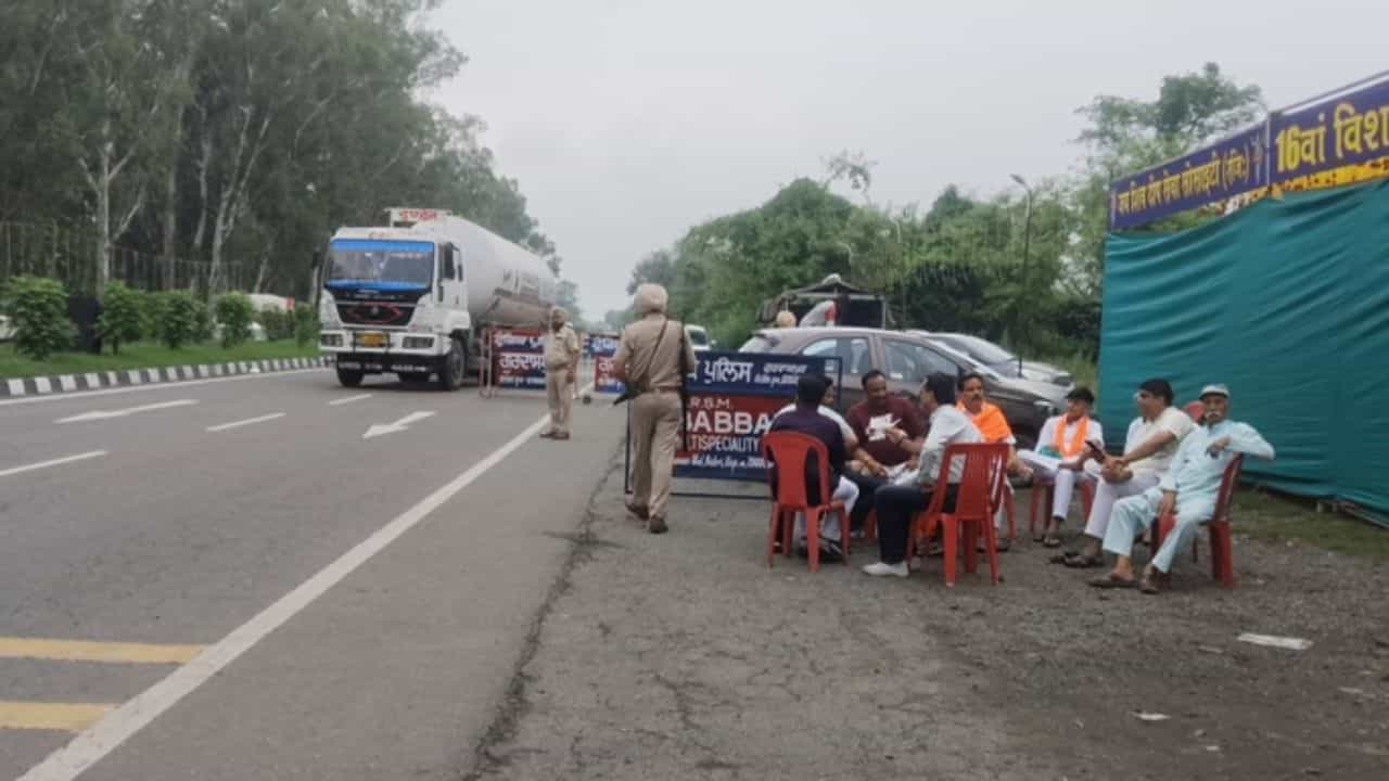 ਪਠਾਨਕੋਟ ਚ ਅਮਰਨਾਥ ਯਾਤਰਾ ਨੂੰ ਲੈ ਕੇ ਪੁਖਤਾ ਪ੍ਰਬੰਧ, CCTV ਨਾਲ ਰੱਖੀ ਜਾਵੇਗੀ ਨਜ਼ਰ ਪਠਾਨਕੋਟ ਚ ਅਮਰਨਾਥ ਯਾਤਰਾ ਨੂੰ ਲੈ ਕੇ ਪੁਖਤਾ ਪ੍ਰਬੰਧ, CCTV ਨਾਲ ਰੱਖੀ ਜਾਵੇਗੀ ਨਜ਼ਰ