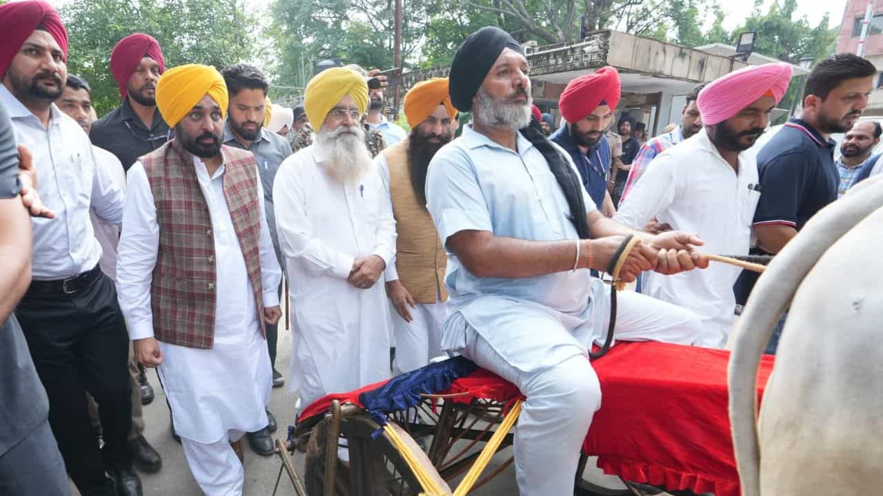 ਪੰਜਾਬ ਸਰਕਾਰ ਮੁੜ ਸੁਰਜੀਤ ਕਰ ਰਹੀ ਵਰਾਸਤੀ ਖੇਡਾਂ, ਨੌਜਵਾਨ ਪੀੜ੍ਹੀ ਨੂੰ ਕਰਵਾਇਆ ਜਾਵੇਗਾ ਜਾਣੂ ਪੰਜਾਬ ਸਰਕਾਰ ਮੁੜ ਸੁਰਜੀਤ ਕਰ ਰਹੀ ਵਰਾਸਤੀ ਖੇਡਾਂ, ਨੌਜਵਾਨ ਪੀੜ੍ਹੀ ਨੂੰ ਕਰਵਾਇਆ ਜਾਵੇਗਾ ਜਾਣੂ