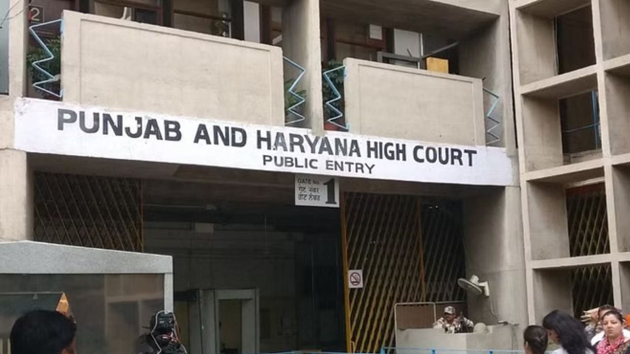 ਤਲਾਕ ਹੋਣ ਤੋਂ 7 ਮਹੀਨੇ ਬਾਅਦ FIR, ਹਾਈ ਕੋਰਟ ਵੱਲੋਂ ਮਾਮਲਾ ਰੱਦ; ਕਿਹਾ- ਸਿੱਧੇ ਤੌਰ ‘ਤੇ ਕਾਨੂੰਨੀ ਪ੍ਰਕਿਰਿਆ ਦੀ ਦੁਰਵਰਤੋਂ ਤਲਾਕ ਹੋਣ ਤੋਂ 7 ਮਹੀਨੇ ਬਾਅਦ FIR, ਹਾਈ ਕੋਰਟ ਵੱਲੋਂ ਮਾਮਲਾ ਰੱਦ; ਕਿਹਾ- ਸਿੱਧੇ ਤੌਰ ‘ਤੇ ਕਾਨੂੰਨੀ ਪ੍ਰਕਿਰਿਆ ਦੀ ਦੁਰਵਰਤੋਂ