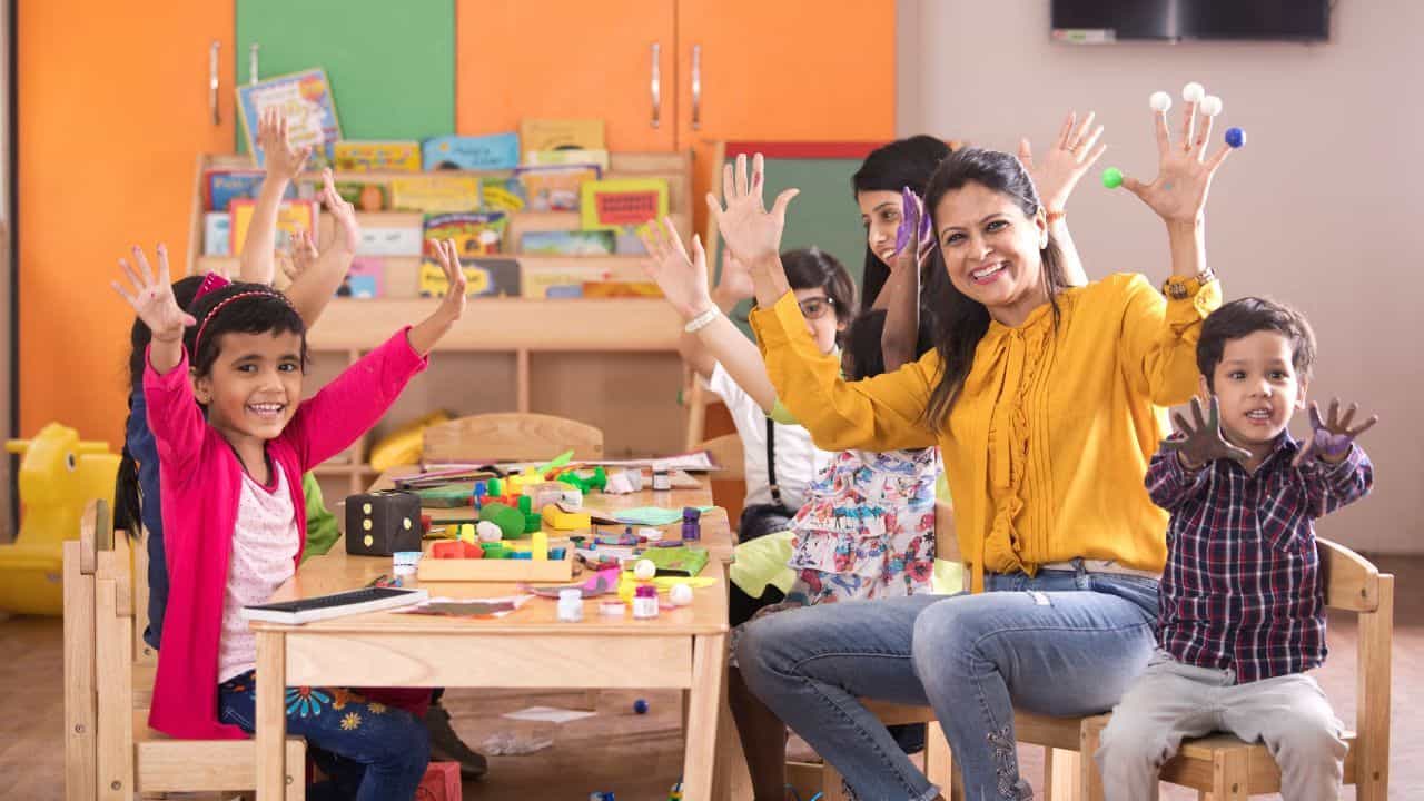 Good News: ਚੰਡੀਗੜ੍ਹ ਦੇ ਸਰਕਾਰੀ ਸਕੂਲਾਂ ਚ 334 ਅਧਿਆਪਕਾਂ ਦੀ ਭਰਤੀ, ਵਿਦਿਆਰਥੀ-ਅਧਿਆਪਕ ਅਨੁਪਾਤ ਵਿੱਚ ਸੁਧਾਰ Good News: ਚੰਡੀਗੜ੍ਹ ਦੇ ਸਰਕਾਰੀ ਸਕੂਲਾਂ ਚ 334 ਅਧਿਆਪਕਾਂ ਦੀ ਭਰਤੀ, ਵਿਦਿਆਰਥੀ-ਅਧਿਆਪਕ ਅਨੁਪਾਤ ਵਿੱਚ ਸੁਧਾਰ