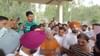 ਵੇਅਰਵੈੱਲ ਸ਼ੋਅਰੂਮ ਦੇ ਮਾਲਕ ਦਾ ਸਸਕਾਰ, ਅਬੋਹਰ ਪਹੁੰਚੇ ਕਈ ਵੱਡੇ ਆਗੂ ਵੇਅਰਵੈੱਲ ਸ਼ੋਅਰੂਮ ਦੇ ਮਾਲਕ ਦਾ ਸਸਕਾਰ, ਅਬੋਹਰ ਪਹੁੰਚੇ ਕਈ ਵੱਡੇ ਆਗੂ...