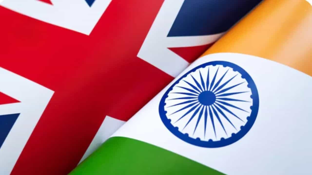 ਬ੍ਰਿਟੇਨ ਦੇ ਹਰ ਕੋਨੇ ਚ ਦਿਖੇਗਾ ਮੇਡ ਇਨ ਇੰਡੀਆ! ਇਨ੍ਹਾਂ ਛੋਟੇ ਸ਼ਹਿਰਾਂ ਦੇ ਪ੍ਰੋਡਕਟ ਹੋਣਗੇ ਮਸ਼ਹੂਰ ਬ੍ਰਿਟੇਨ ਦੇ ਹਰ ਕੋਨੇ ਚ ਦਿਖੇਗਾ ਮੇਡ ਇਨ ਇੰਡੀਆ! ਇਨ੍ਹਾਂ ਛੋਟੇ ਸ਼ਹਿਰਾਂ ਦੇ ਪ੍ਰੋਡਕਟ ਹੋਣਗੇ ਮਸ਼ਹੂਰ