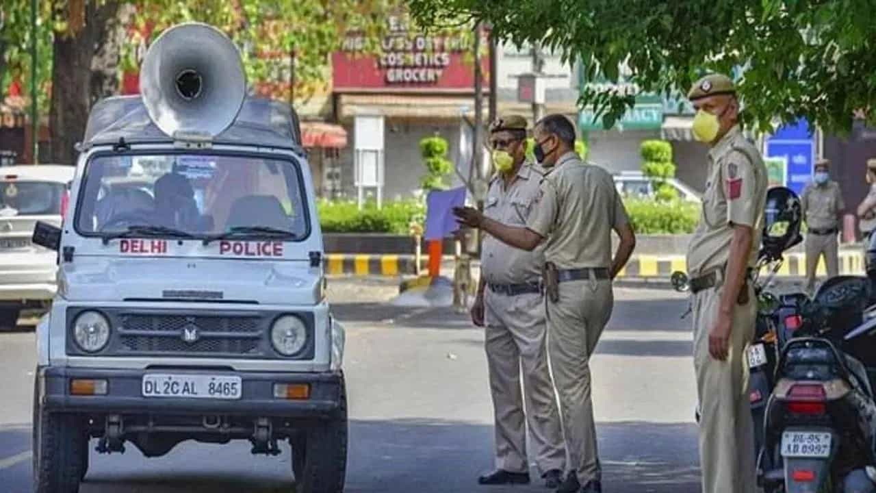 ਦਿੱਲੀ ਵਿੱਚ ਡਬਲ ਮਰਡਰ, ਮਾਲਕਣ ਨੇ ਡਾਂਟਿਆ ਤਾਂ ਨੌਕਰ ਨੇ ਮਾਂ ਅਤੇ ਪੁੱਤਰ ਨੂੰ ਕੱਟਿਆ ... ਗ੍ਰਿਫਤਾਰ