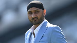 ਹਰਭਜਨ ਸਿੰਘ ਨੇ ਟ੍ਰੋਲਰਸ 'ਤੇ ਕੱਢੀ ਭੜਾਸ, ਕੀ ਕਮੈਂਟਰੀ ਪੈਨਲ ਤੋਂ ਹੋਵੇਗੀ ਛੁੱਟੀ?