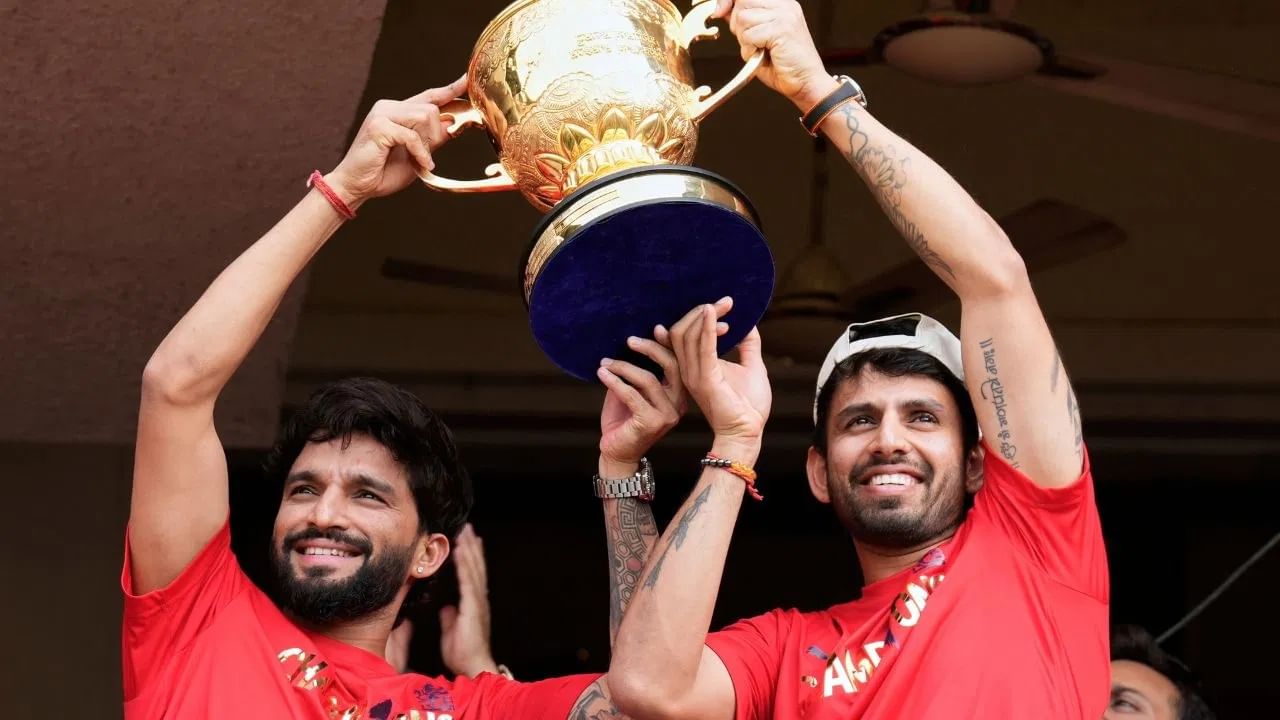 RCB ਨੂੰ ਚੈਂਪੀਅਨ ਬਣਾਉਣ ਵਾਲੇ ਖਿਡਾਰੀ ਨੇ ਬਦਲੀ ਆਪਣੀ ਟੀਮ, ਹੈਰਾਨ ਕਰਨ ਵਾਲਾ ਫੈਸਲਾ