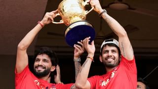 RCB ਨੂੰ ਚੈਂਪੀਅਨ ਬਣਾਉਣ ਵਾਲੇ ਖਿਡਾਰੀ ਨੇ ਬਦਲੀ ਆਪਣੀ ਟੀਮ, ਹੈਰਾਨ ਕਰਨ ਵਾਲਾ ਫੈਸਲਾ RCB ਨੂੰ ਚੈਂਪੀਅਨ ਬਣਾਉਣ ਵਾਲੇ ਖਿਡਾਰੀ ਨੇ ਬਦਲੀ ਆਪਣੀ ਟੀਮ, ਹੈਰਾਨ ਕਰਨ ਵਾਲਾ ਫੈਸਲਾ