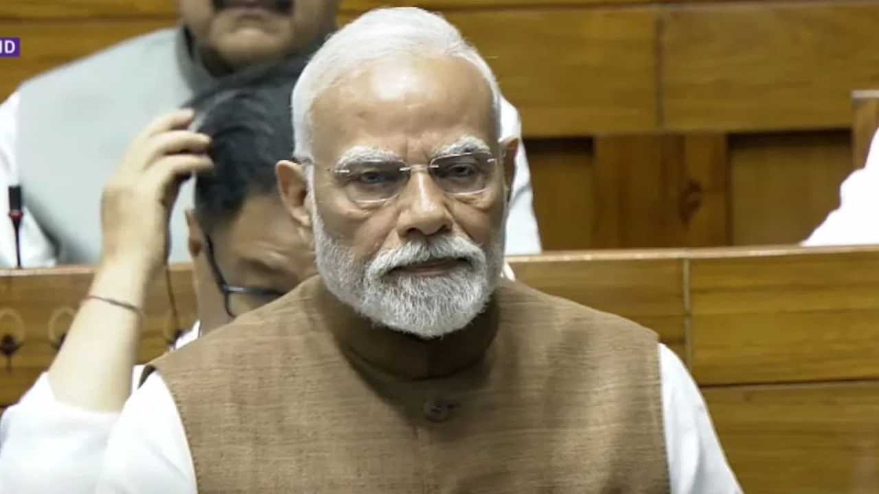 ਜਿਨ੍ਹਾਂ ਨੂੰ ਭਾਰਤ ਦਾ ਪੱਖ ਨਹੀਂ ਦਿਖਦਾ, ਉਨ੍ਹਾਂ ਨੂੰ ਸ਼ੀਸ਼ਾ ਦਿਖਾਉਣ ਲਈ ਮੈਂ ਖੜ੍ਹਾ ਹਾਂ... ਆਪ੍ਰੇਸ਼ਨ ਸਿੰਦੂਰ ਤੇ ਪ੍ਰਧਾਨ ਮੰਤਰੀ ਮੋਦੀ ਜਿਨ੍ਹਾਂ ਨੂੰ ਭਾਰਤ ਦਾ ਪੱਖ ਨਹੀਂ ਦਿਖਦਾ, ਉਨ੍ਹਾਂ ਨੂੰ ਸ਼ੀਸ਼ਾ ਦਿਖਾਉਣ ਲਈ ਮੈਂ ਖੜ੍ਹਾ ਹਾਂ... ਆਪ੍ਰੇਸ਼ਨ ਸਿੰਦੂਰ ਤੇ ਪ੍ਰਧਾਨ ਮੰਤਰੀ ਮੋਦੀ