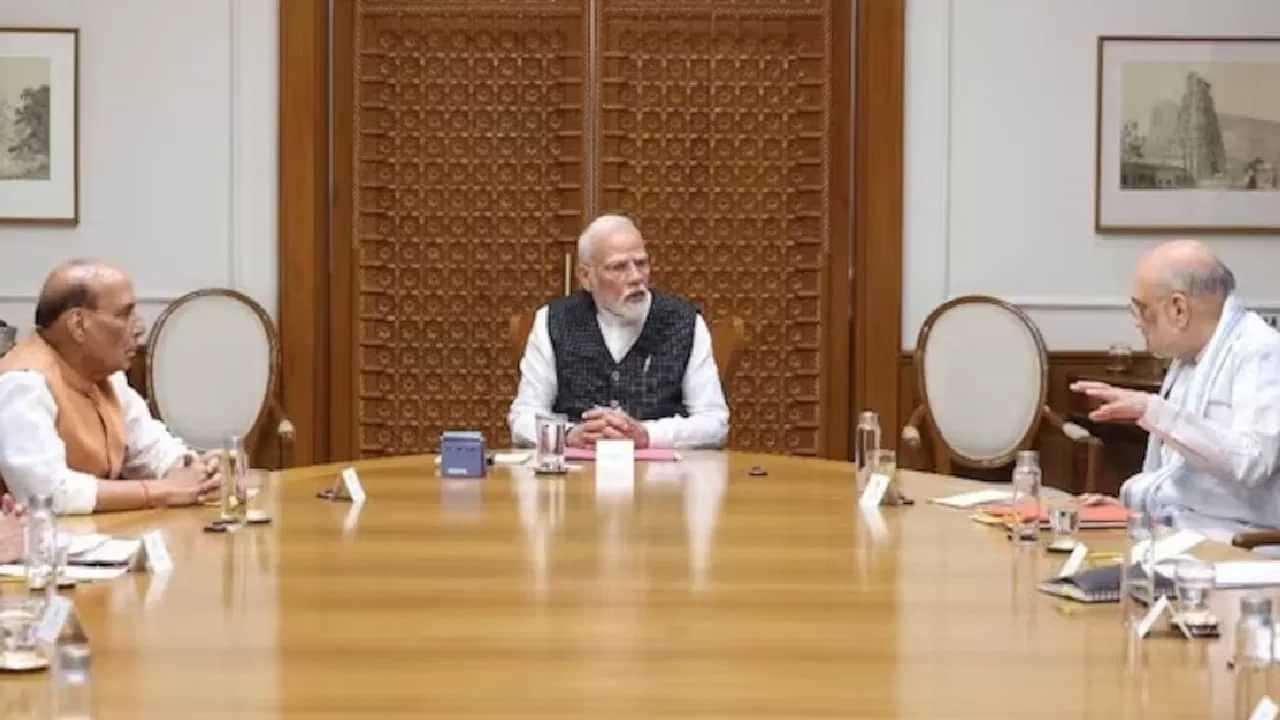 ਸੰਸਦ ਭਵਨ ਵਿੱਚ ਪੀਐਮ ਮੋਦੀ ਦੀ ਪ੍ਰਧਾਨਗੀ ਹੇਠ ਵੱਡੀ ਮੀਟਿੰਗ, ਅਮਿਤ ਸ਼ਾਹ-ਜੇਪੀ ਨੱਡਾ ਅਤੇ ਰਾਜਨਾਥ ਸਮੇਤ ਇਹ ਆਗੂ ਸ਼ਾਮਲ
