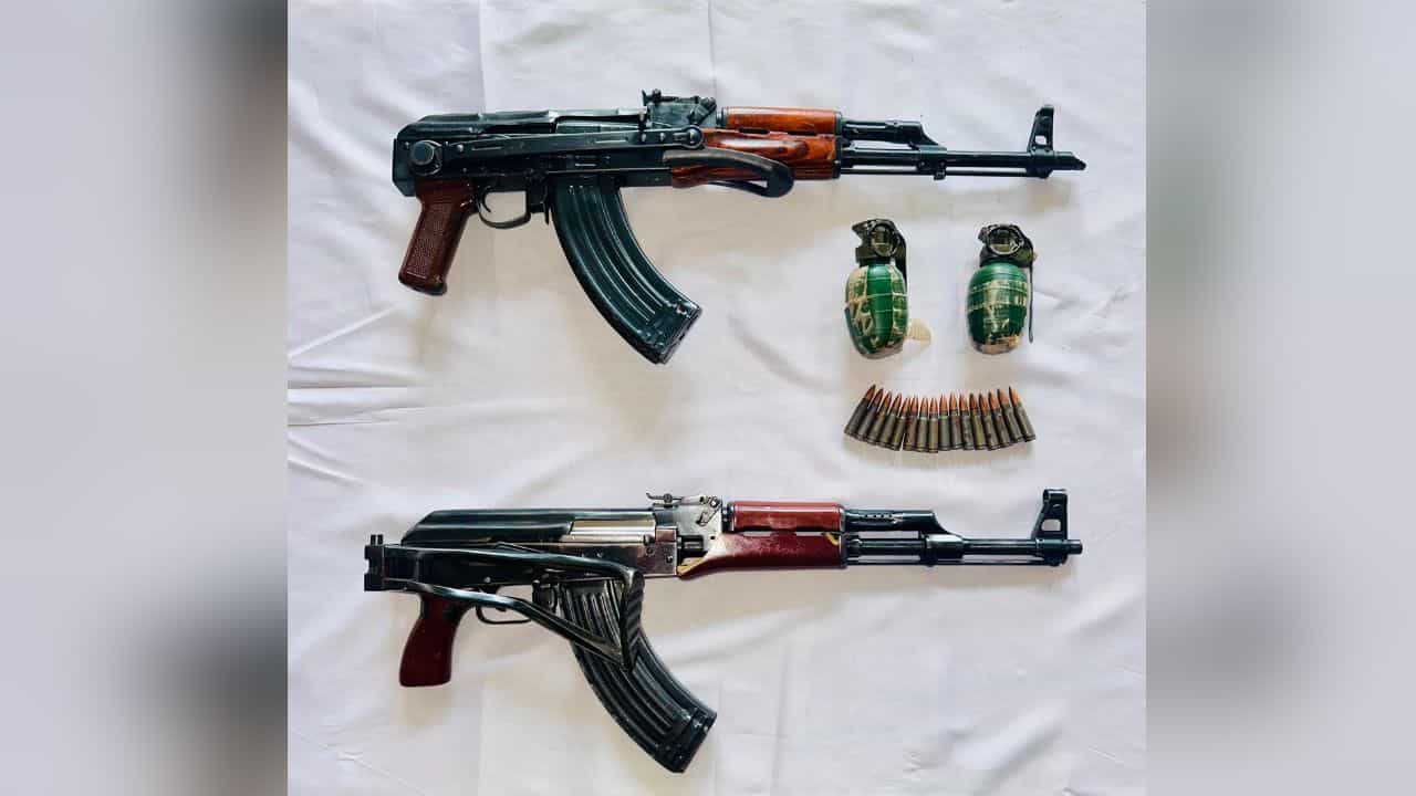 ਪੰਜਾਬ ਪੁਲਿਸ AGTF ਨੇ ISI ਤੇ ਅੱਤਵਾਦੀ ਰਿੰਦਾ ਦੀ ਵੱਡੀ ਸਾਜ਼ਿਸ਼ ਨੂੰ ਕੀਤਾ ਨਾਕਾਮ, ਦੋ AK-47 ਤੇ ਵਿਸਫ਼ੋਟਕ ਬਰਾਮਦ ਪੰਜਾਬ ਪੁਲਿਸ AGTF ਨੇ ISI ਤੇ ਅੱਤਵਾਦੀ ਰਿੰਦਾ ਦੀ ਵੱਡੀ ਸਾਜ਼ਿਸ਼ ਨੂੰ ਕੀਤਾ ਨਾਕਾਮ, ਦੋ AK-47 ਤੇ ਵਿਸਫ਼ੋਟਕ ਬਰਾਮਦ