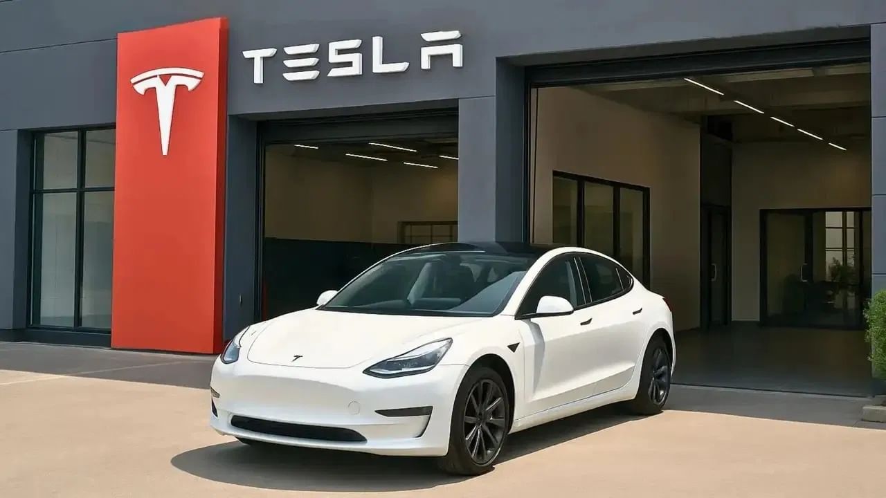 ਭਾਰਤ ਵਿੱਚ ਖੁੱਲ੍ਹ ਗਿਆ Tesla ਦਾ ਪਹਿਲਾ ਸ਼ੋਅਰੂਮ , 60 ਲੱਖ ਰੁਪਏ ਵਿੱਚ ਮਿਲੇਗੀ ਇਹ ਸ਼ਾਨਦਾਰ ਕਾਰ