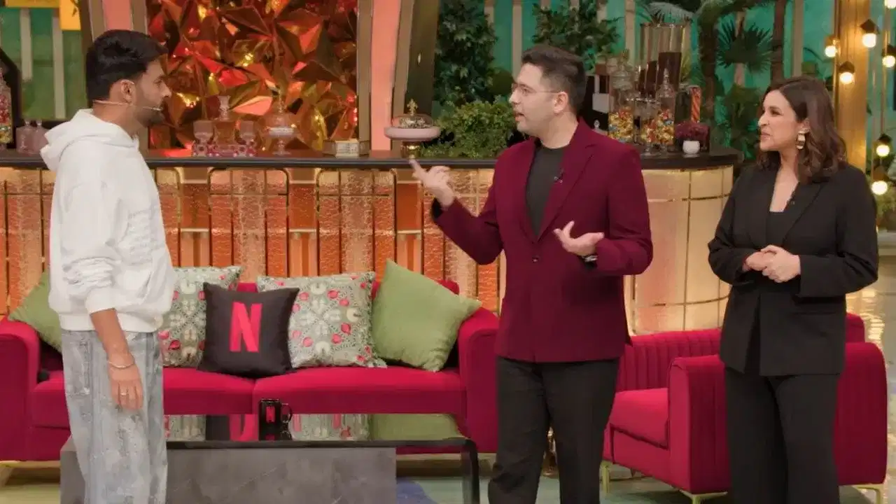 The Great Indian Kapil Show: ਕਪਿਲ ਸ਼ਰਮਾ ਦੇ ਸ਼ੋਅ ਤੇ ਰਾਘਵ ਚੱਢਾ ਦੇ ਜੁੱਤੇ ਚੋਰੀ, ਬੋਲੇ - ਨੇਤਾ ਦੀ ਜੇਬ ਚੋਂ ਪੈਸੇ... The Great Indian Kapil Show: ਕਪਿਲ ਸ਼ਰਮਾ ਦੇ ਸ਼ੋਅ ਤੇ ਰਾਘਵ ਚੱਢਾ ਦੇ ਜੁੱਤੇ ਚੋਰੀ, ਬੋਲੇ - ਨੇਤਾ ਦੀ ਜੇਬ ਚੋਂ ਪੈਸੇ...