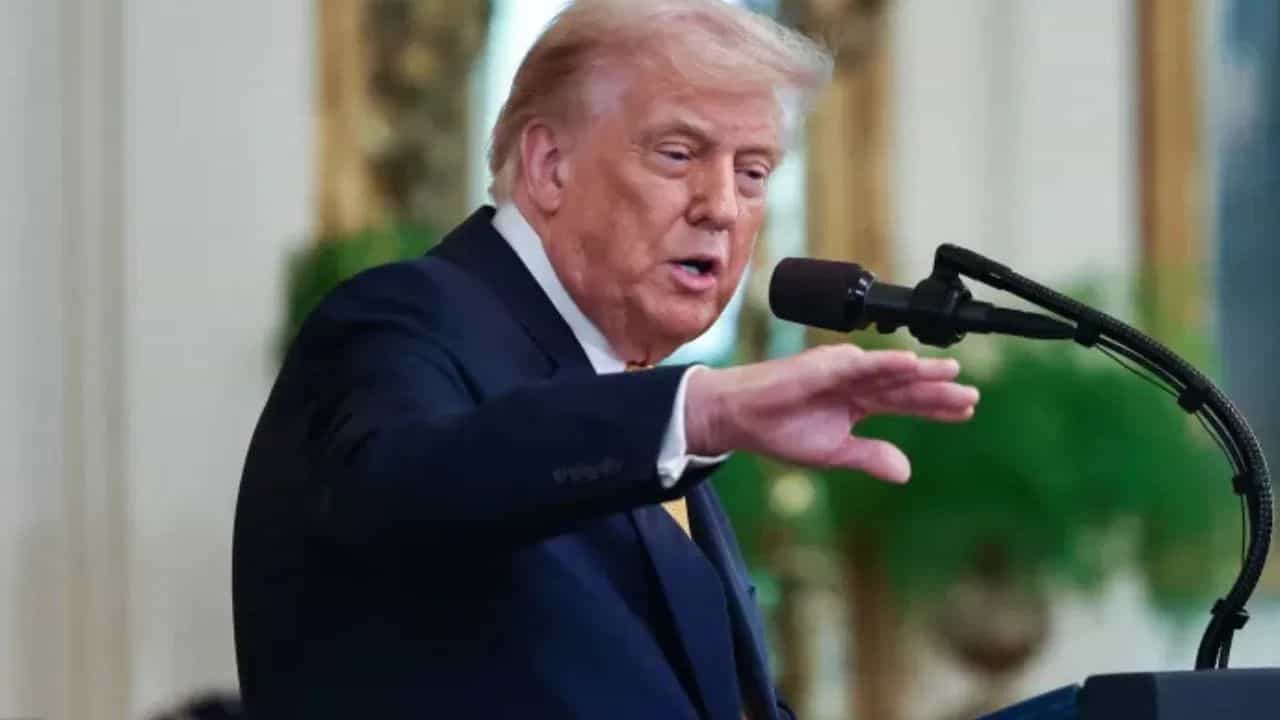 ਭਾਰਤ-ਪਾਕਿਸਤਾਨ ਤਣਾਅ ਚ 5 ਜੈੱਟ ਡੇਗੇ ਗਏ, ਕਾਂਗਰਸ ਨੇ ਟਰੰਪ ਦੇ ਦਾਅਵੇ ਤੇ ਕਿਹਾ - ਪ੍ਰਧਾਨ ਮੰਤਰੀ ਨੇ ਸਮਝੌਤਾ ਕਿਉਂ ਕੀਤਾ ਭਾਰਤ-ਪਾਕਿਸਤਾਨ ਤਣਾਅ ਚ 5 ਜੈੱਟ ਡੇਗੇ ਗਏ, ਕਾਂਗਰਸ ਨੇ ਟਰੰਪ ਦੇ ਦਾਅਵੇ ਤੇ ਕਿਹਾ - ਪ੍ਰਧਾਨ ਮੰਤਰੀ ਨੇ ਸਮਝੌਤਾ ਕਿਉਂ ਕੀਤਾ