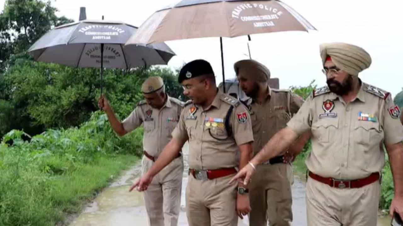 ਅੰਮ੍ਰਿਤਸਰ ਚ ਅੱਤਵਾਦੀ ਮੋਡਿਊਲ ਦੇ 5 ਮੈਂਬਰ ਗ੍ਰਿਫ਼ਤਾਰ, ਟਾਰਗੇਟ ਕਿਲਿੰਗ ਦਾ ਬਣਾ ਰਹੇ ਸਨ ਪਲਾਨ ਅੰਮ੍ਰਿਤਸਰ ਚ ਅੱਤਵਾਦੀ ਮੋਡਿਊਲ ਦੇ 5 ਮੈਂਬਰ ਗ੍ਰਿਫ਼ਤਾਰ, ਟਾਰਗੇਟ ਕਿਲਿੰਗ ਦਾ ਬਣਾ ਰਹੇ ਸਨ ਪਲਾਨ