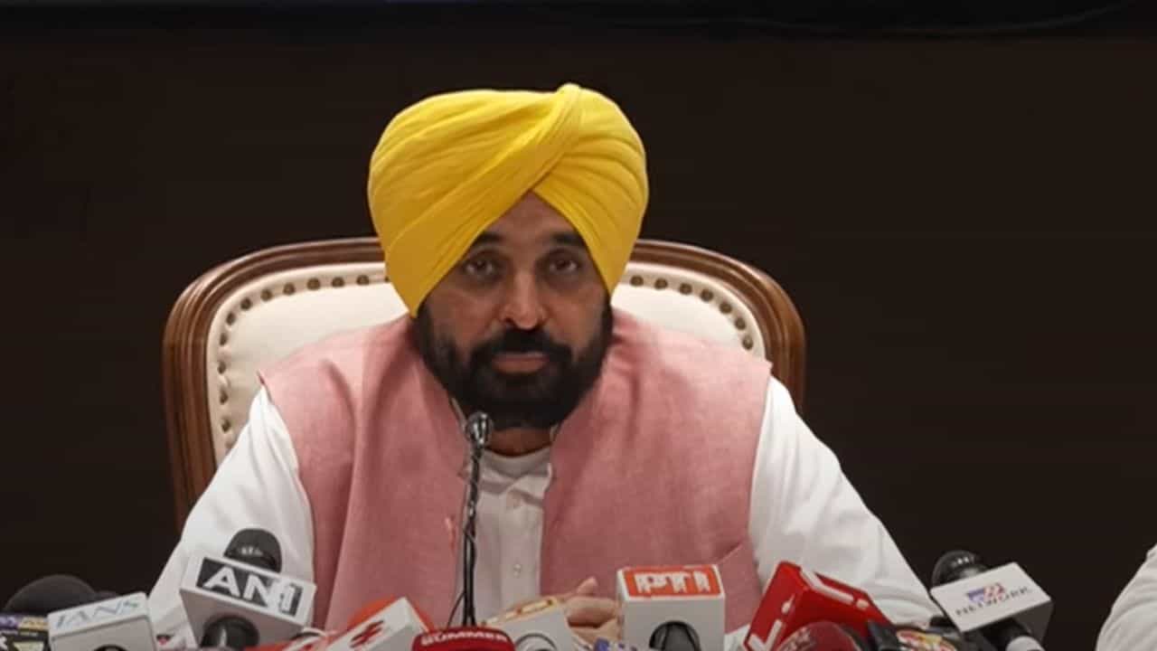 ਪੰਜਾਬ ਚ ਰਾਸ਼ਨ ਕਾਰਡਾਂ ਨੂੰ ਲੈ ਕੇ ਸੂਬਾ ਤੇ ਕੇਂਦਰ ਸਰਕਾਰ ਆਹਮੋ-ਸਾਹਮਣੇ, ਸੀਐਮ ਬੋਲੇ- ਇੱਕ ਵੀ ਨਾਮ ਨਹੀਂ ਕੱਟਣ ਦੇਵਾਂਗਾ