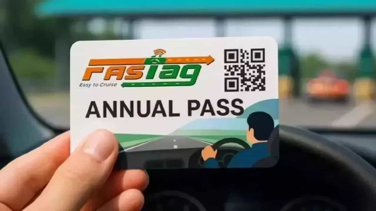 FASTag Yearly Pass: 3,000 ਰੁਪਏ ਖਰਚ ਕਰਨ ਤੋਂ ਪਹਿਲਾਂ ਜਾਣੋ ਇਹ ਜ਼ਰੂਰੀ ਗੱਲਾਂ, ਨਹੀਂ ਤਾਂ ਹੋਵੇਗਾ ਨੁਕਸਾਨ FASTag Yearly Pass: 3,000 ਰੁਪਏ ਖਰਚ ਕਰਨ ਤੋਂ ਪਹਿਲਾਂ ਜਾਣੋ ਇਹ ਜ਼ਰੂਰੀ ਗੱਲਾਂ, ਨਹੀਂ ਤਾਂ ਹੋਵੇਗਾ ਨੁਕਸਾਨ