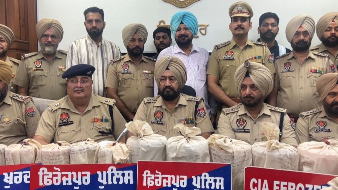 ਫਿਰੋਜ਼ਪੁਰ ਪੁਲਿਸ ਨੂੰ ਮਿਲੀ ਵੱਡੀ ਸਫਲਤਾ, 13 ਕਿਲੋ ਹੈਰੋਇਨ ਸਣੇ ਹੋਰ ਨਸ਼ੀਲੇ ਪਦਾਰਥ ਬਰਾਮਦ, 5 ਤਸਕਰ ਗ੍ਰਿਫ਼ਤਾਰ