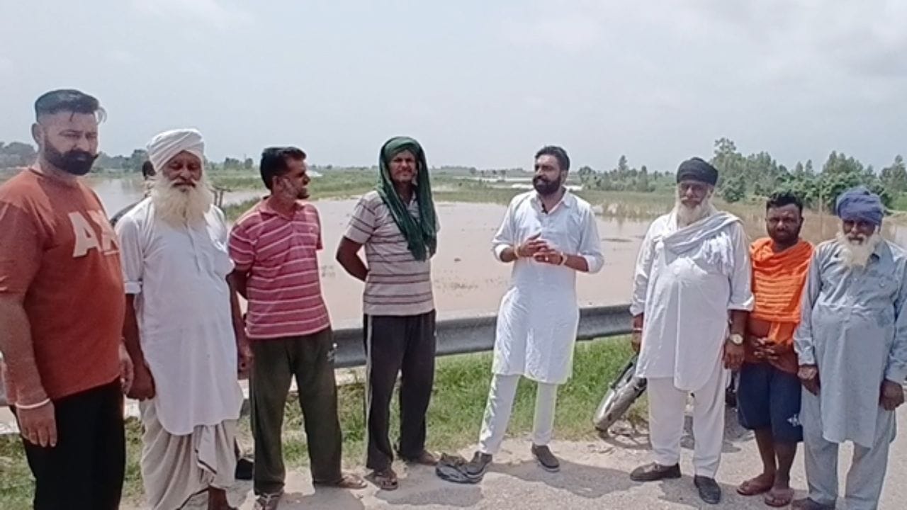 ਹੜ੍ਹ ਵਰਗੇ ਹਾਲਾਤਾਂ ਨਾਲ ਨਜਿੱਠਣ ਲਈ ਪੰਜਾਬ ਸਰਕਾਰ ਨੇ ਜਾਰੀ ਕੀਤੇ ਕੰਟਰੋਲ ਰੂਮ ਨੰਬਰ, ਦੇਖੋ ਲਿਸਟ