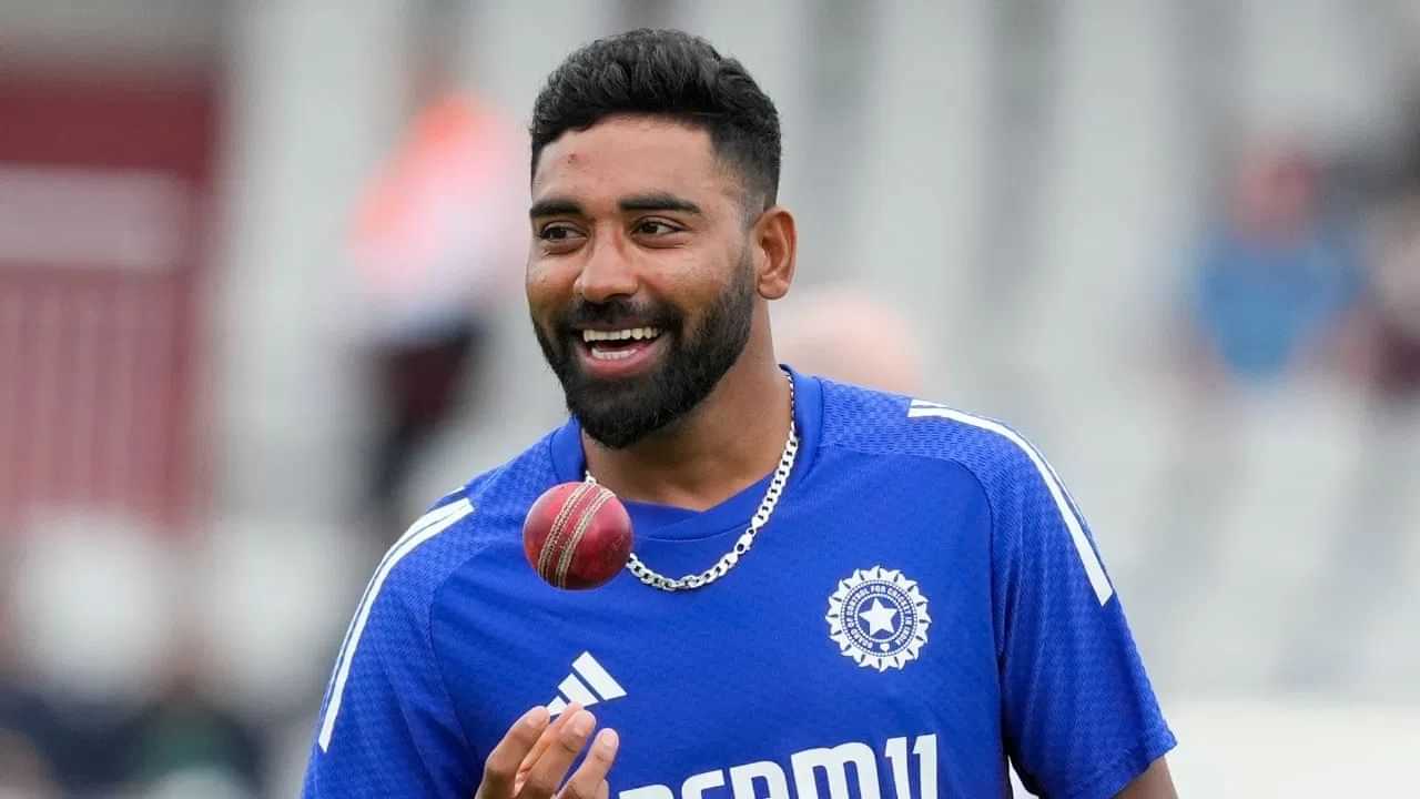 ਮੁਹੰਮਦ ਸਿਰਾਜ ਕੀ ਹੁਣ ਟੀਮ ਇੰਡੀਆ ਤੋਂ ਹੋਣਗੇ ਬਾਹਰ? ਗੌਤਮ ਗੰਭੀਰ ਦੇ ਫੈਸਲੇ ਨੇ ਇਸ ਗੱਲ ਦਾ ਦਿੱਤਾ ਸੰਕੇਤ ਮੁਹੰਮਦ ਸਿਰਾਜ ਕੀ ਹੁਣ ਟੀਮ ਇੰਡੀਆ ਤੋਂ ਹੋਣਗੇ ਬਾਹਰ? ਗੌਤਮ ਗੰਭੀਰ ਦੇ ਫੈਸਲੇ ਨੇ ਇਸ ਗੱਲ ਦਾ ਦਿੱਤਾ ਸੰਕੇਤ