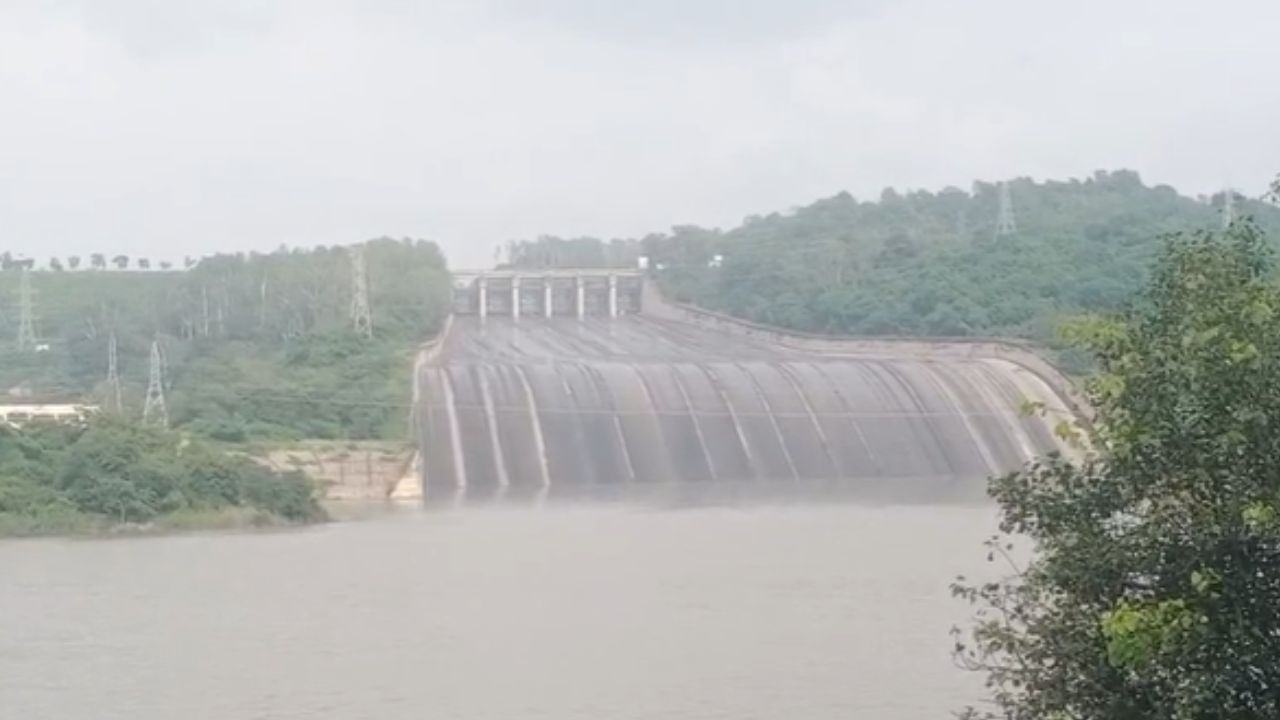 ਪੰਜਾਬ 'ਚ ਅੱਜ ਬਾਰਿਸ਼ ਦਾ ਕੋਈ ਅਲਰਟ ਨਹੀਂ, ਡੈਮਾਂ ਤੋਂ ਛੱਡੇ ਜਾ ਰਹੇ ਪਾਣੀ ਕਾਰਨ ਹੜ੍ਹ ਵਰਗੇ ਹਾਲਾਤ
