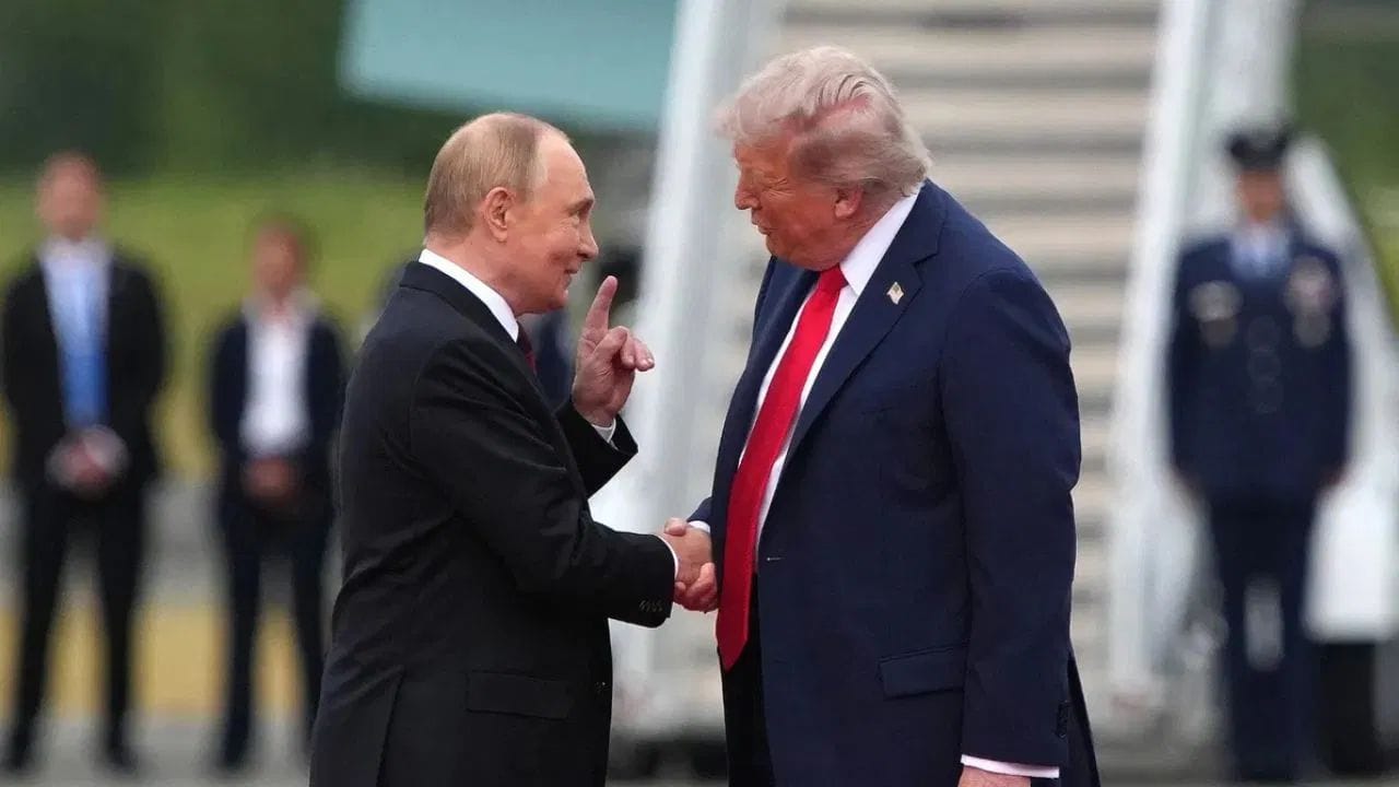 ਤੁਹਾਨੂੰ ਜ਼ਿੰਦਾ ਦੇਖ ਕੇ ਚੰਗਾ ਲੱਗਿਆ... ਪੁਤਿਨ ਨੇ ਜਹਾਜ਼ ਤੋਂ ਉਤਰਨ ਤੋਂ ਬਾਅਦ ਟਰੰਪ ਨੂੰ ਇਹ ਕਿਉਂ ਕਿਹਾ?