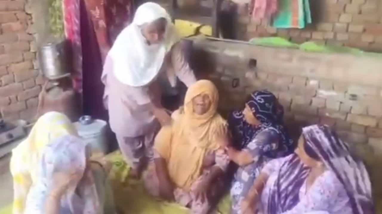 ਸੋਗ ਚ ਬਦਲੀਆਂ ਜਨਮਦਿਨ ਦੀਆਂ ਖੁਸ਼ੀਆਂ, ਸੰਗਰੂਰ ਚ ਸੱਪ ਦੇ ਡੱਸਣ ਨਾਲ ਪਿਓ-ਪੁੱਤਰ ਦੀ ਮੌਤ ਸੋਗ ਚ ਬਦਲੀਆਂ ਜਨਮਦਿਨ ਦੀਆਂ ਖੁਸ਼ੀਆਂ, ਸੰਗਰੂਰ ਚ ਸੱਪ ਦੇ ਡੱਸਣ ਨਾਲ ਪਿਓ-ਪੁੱਤਰ ਦੀ ਮੌਤ