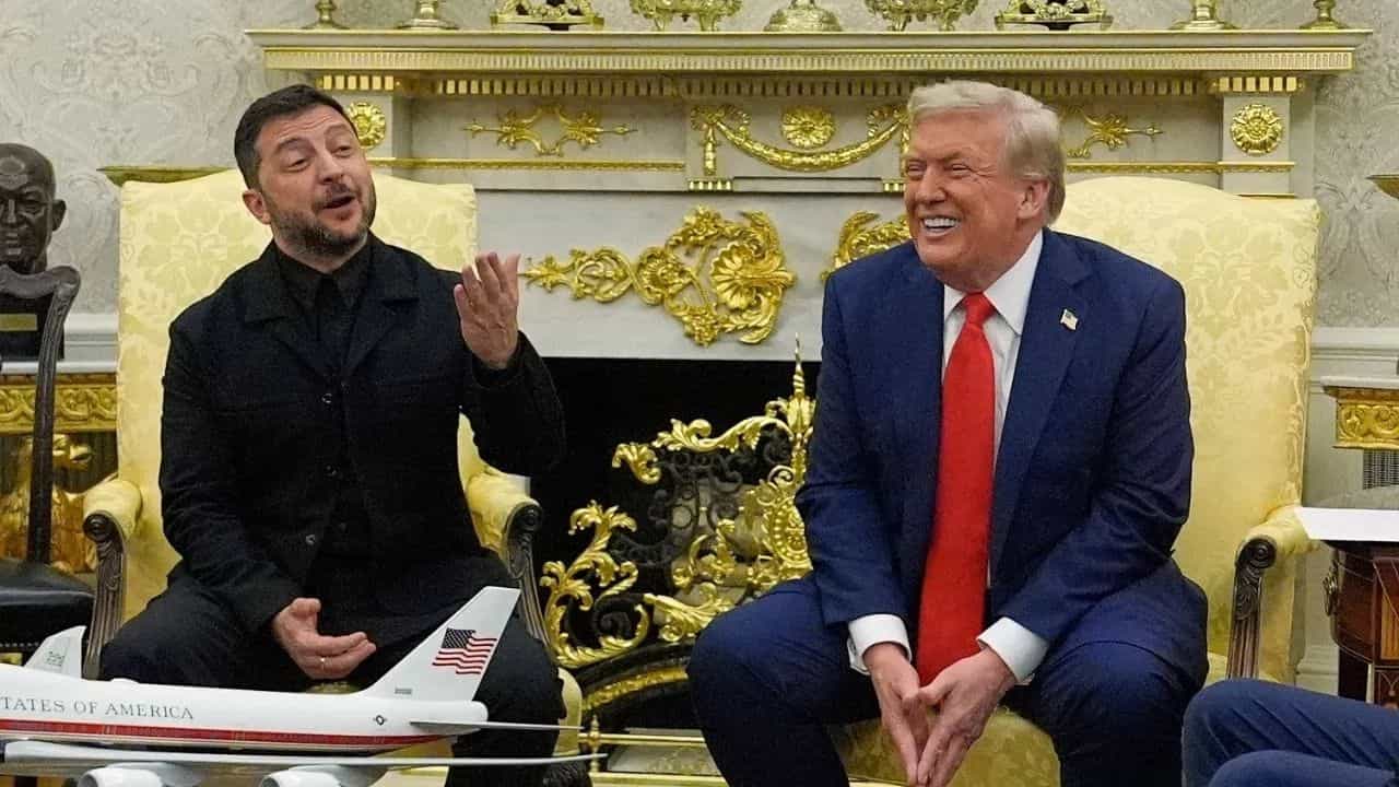 ਜਿਸ ਪੱਤਰਕਾਰ ਨੇ ਕੀਤੀ ਸੀ ਜੇਲੇਂਸਕੀ ਦੀ ਸੂਟ ਨੂੰ ਲੈ ਕੇ ਆਲੋਚਨਾ, ਉਸ ਨੇ ਕੀਤੀ ਹੁਣ ਪ੍ਰਸ਼ੰਸਾ ਜਿਸ ਪੱਤਰਕਾਰ ਨੇ ਕੀਤੀ ਸੀ ਜੇਲੇਂਸਕੀ ਦੀ ਸੂਟ ਨੂੰ ਲੈ ਕੇ ਆਲੋਚਨਾ, ਉਸ ਨੇ ਕੀਤੀ ਹੁਣ ਪ੍ਰਸ਼ੰਸਾ