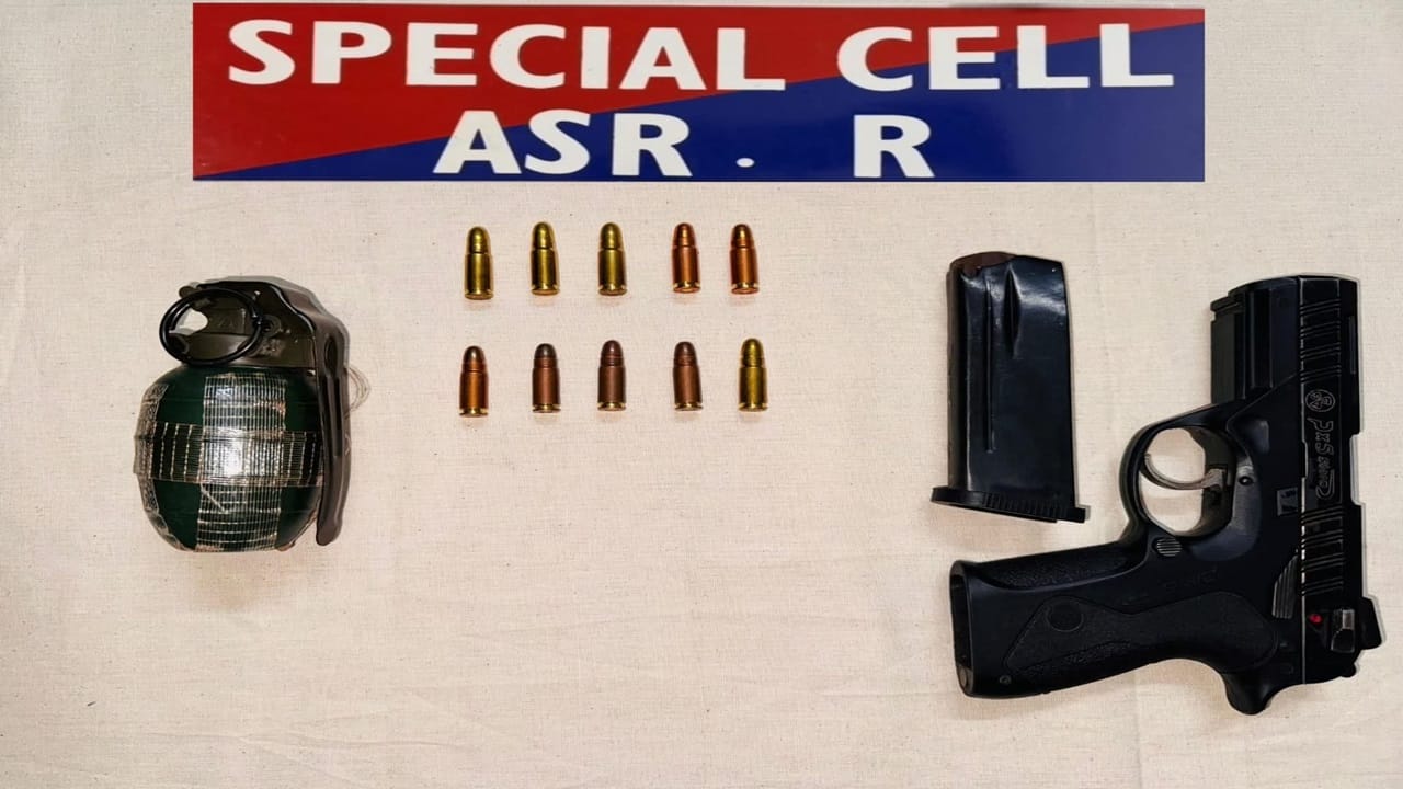 ਇੱਕ ਹੋਰ ਅੱਤਵਾਦੀ ਸਾਜ਼ਿਸ਼ ਨਾਕਾਮ, ਅੰਮ੍ਰਿਤਸਰ ਦਿਹਾਤੀ ਪੁਲਿਸ ਨੇ ਗ੍ਰਨੇਡ ਤੇ ਪਿਸਤੌਲ ਸਮੇਤ ਮੁਲਜ਼ਮ ਕੀਤਾ ਕਾਬੂ