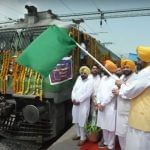 ਸੀਐਮ ਮਾਨ ਨੇ ਟ੍ਰੇਨਿੰਗ ਲਈ ਮਹਿਲਾ ਸਰਪੰਚਾਂ-ਪੰਚਾਂ ਨੂੰ ਮਹਾਰਾਸ਼ਟਰ ਭੇਜਿਆ, 500 ਨਵੇਂ ਪੰਚਾਇਤ ਘਰਾਂ ਦਾ ਰੱਖਿਆ ਨੀਂਹ ਪੱਥਰ ਸੀਐਮ ਮਾਨ ਨੇ ਟ੍ਰੇਨਿੰਗ ਲਈ ਮਹਿਲਾ ਸਰਪੰਚਾਂ-ਪੰਚਾਂ ਨੂੰ ਮਹਾਰਾਸ਼ਟਰ ਭੇਜਿਆ, 500 ਨਵੇਂ ਪੰਚਾਇਤ ਘਰਾਂ ਦਾ ਰੱਖਿਆ ਨੀਂਹ ਪੱਥਰ