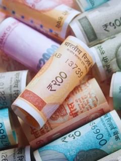 ਘਰ ਵਿੱਚ ਕਿੰਨ੍ਹਾਂ ਕੈਸ਼ ਰੱਖਣਾ ਕਾਨੂੰਨੀ ਹੈ, ਜਾਣੋਂ ਨਿਯਮ...