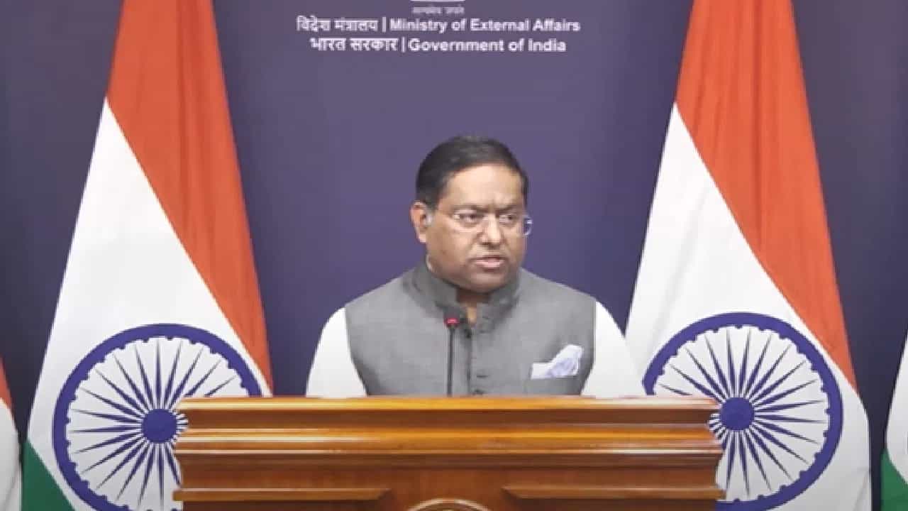 ਟਰੰਪ ਦਾ ਟੈਰਿਫ, F-35 ਅਤੇ ਰੂਸੀ ਤੇਲ... ਹਰ ਮੁੱਦੇ ਤੇ ਸਰਕਾਰ ਦਾ ਕਲੀਅਰ ਸਟੈਂਡ ਟਰੰਪ ਦਾ ਟੈਰਿਫ, F-35 ਅਤੇ ਰੂਸੀ ਤੇਲ... ਹਰ ਮੁੱਦੇ ਤੇ ਸਰਕਾਰ ਦਾ ਕਲੀਅਰ ਸਟੈਂਡ