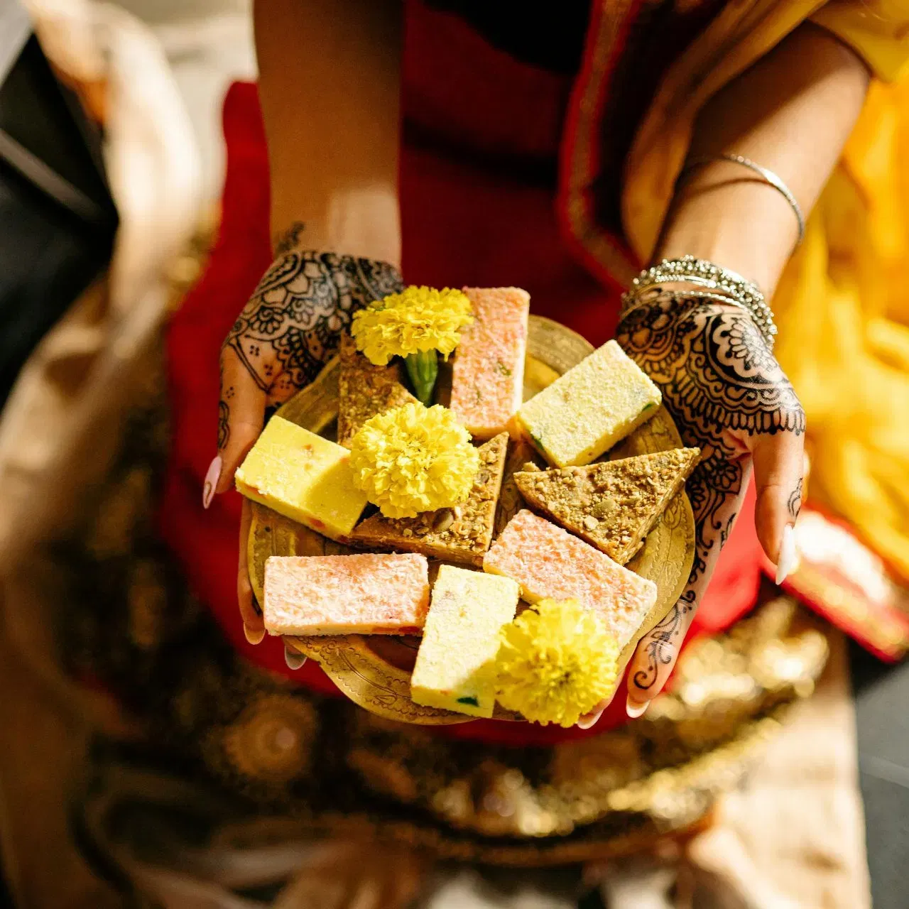 ਕਾਜੂ ਕਤਲੀ, ਮਿਲਕ ਕੇਕ ਅਤੇ ਕਲਾਕੰਦ ਬਣਾਉਣ ਲਈ ਬਹੁਤ ਸਾਰੀ ਸਮੱਗਰੀ ਦੀ ਲੋੜ ਨਹੀਂ ਹੁੰਦੀ। ਪਰ ਜੇਕਰ ਇਨ੍ਹਾਂ ਨੂੰ ਬਣਾਉਣ ਦਾ ਤਰੀਕਾ ਸਹੀ ਨਹੀਂ ਹੈ, ਤਾਂ ਇਹ ਸੁਆਦ ਅਤੇ ਆਕਾਰ ਦੋਵਾਂ ਵਿੱਚ ਖਰਾਬ ਹੋ ਸਕਦੇ ਹਨ। ( Credit: Pixabay)