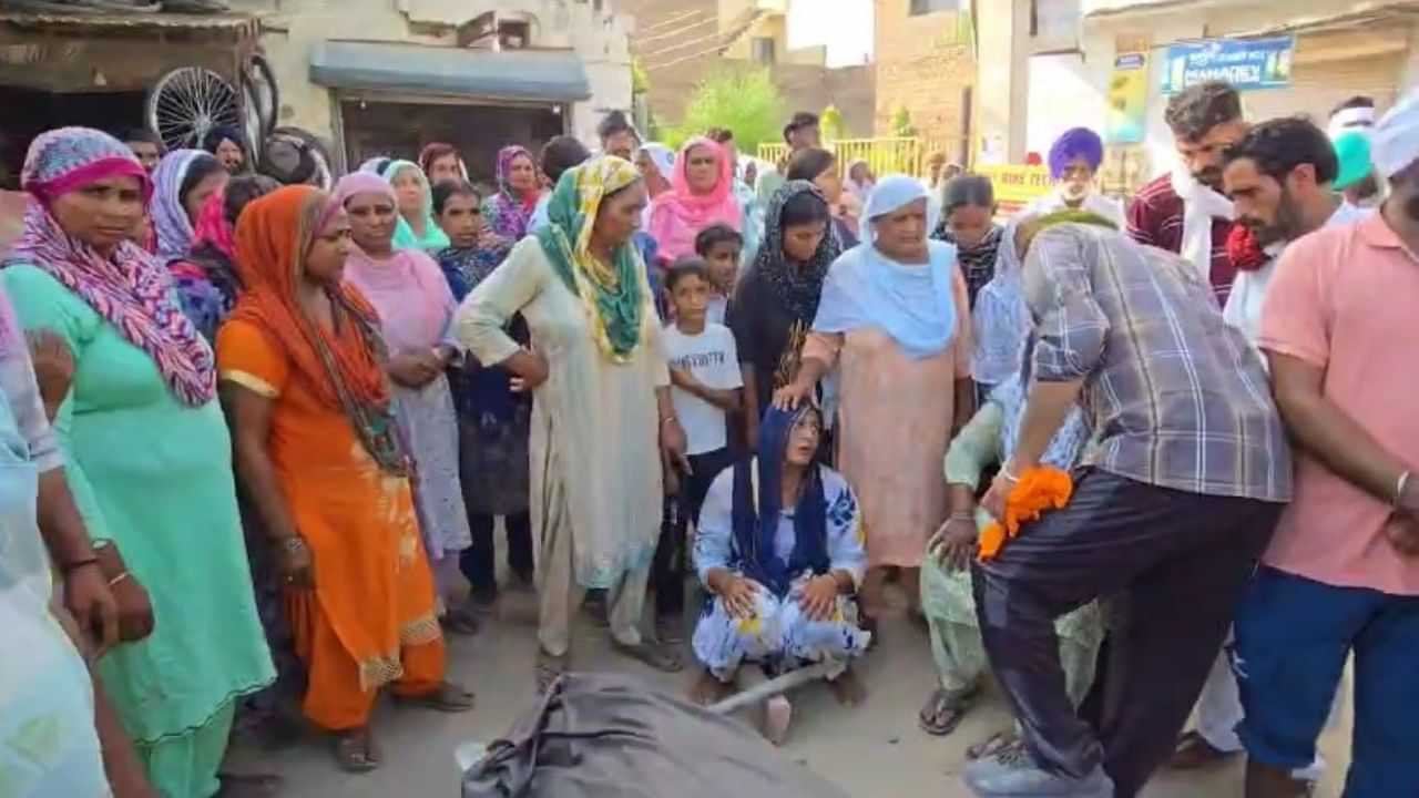 ਨਾਜਾਇਜ਼ ਸਬੰਧਾਂ ਤੋਂ ਪਰੇਸ਼ਾਨ ਇੱਕ ਨੌਜਵਾਨ ਨੇ ਕੀਤੀ ਖੁਦਕੁਸ਼ੀ, ਵਿਰੋਧ ਕਰਨ ਤੇ ਹੋਈ ਸੀ ਕੁੱਟਮਾਰ ਨਾਜਾਇਜ਼ ਸਬੰਧਾਂ ਤੋਂ ਪਰੇਸ਼ਾਨ ਇੱਕ ਨੌਜਵਾਨ ਨੇ ਕੀਤੀ ਖੁਦਕੁਸ਼ੀ, ਵਿਰੋਧ ਕਰਨ ਤੇ ਹੋਈ ਸੀ ਕੁੱਟਮਾਰ