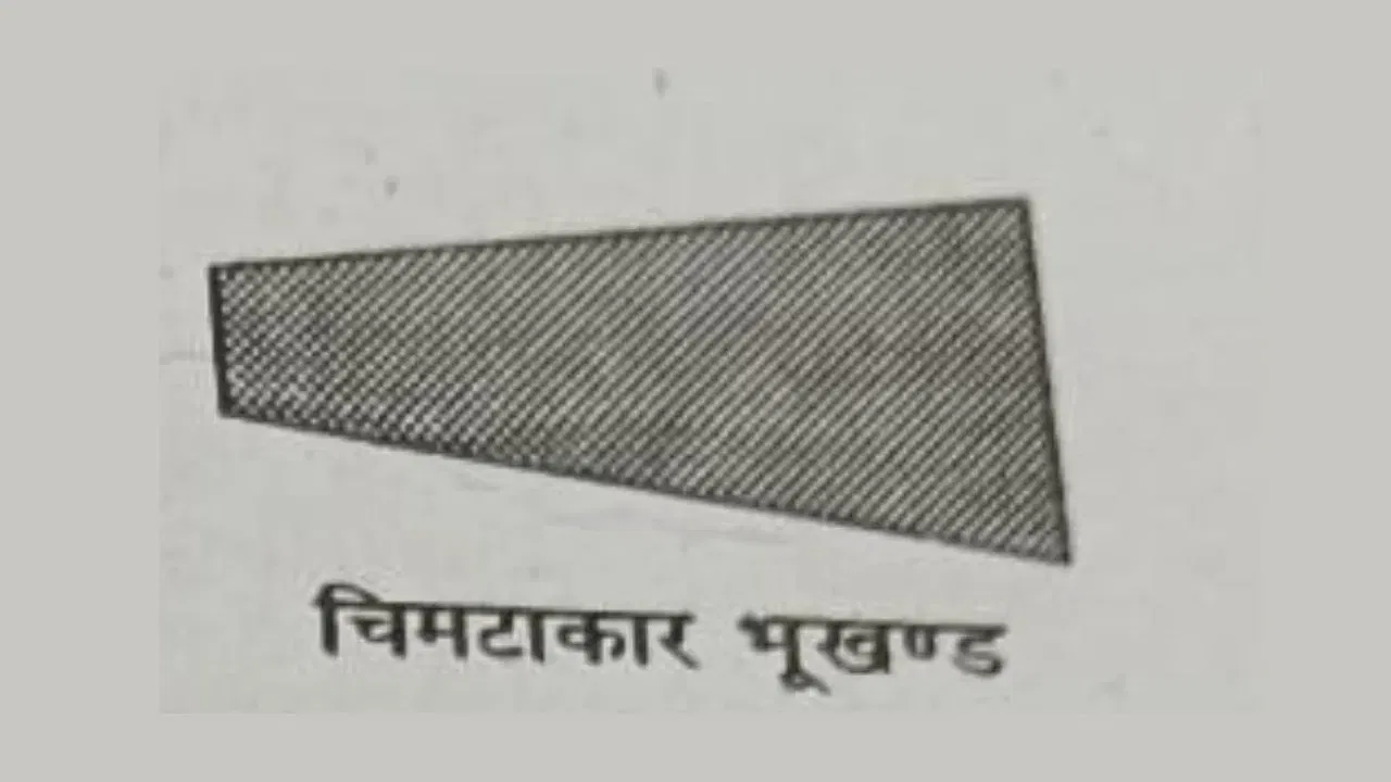 ਅਜਿਹਾ ਪਲਾਟ ਜੋ ਇੱਕ ਪਾਸੇ ਛੋਟਾ ਅਤੇ ਦੂਜੇ ਪਾਸੇ ਵੱਡਾ ਹੋਵੇ, ਯਾਨੀ ਕਿ ਚਿਮਟੇ ਦੇ ਆਕਾਰ ਦਾ ਹੋਵੇ, ਨੂੰ ਚਿਪੀਆ ਆਕਾਰ ਦਾ ਪਲਾਟ ਕਿਹਾ ਜਾਂਦਾ ਹੈ। ਇਸ 'ਤੇ ਘਰ ਬਣਾਉਣਾ ਕਦੇ ਵੀ ਸ਼ੁਭ ਨਹੀਂ ਹੋ ਸਕਦਾ। ਇਸਦਾ ਸੁਮੇਲ ਪੂਰੀ ਤਰ੍ਹਾਂ ਅਸ਼ੁਭ ਹੈ। ਵਾਸਤੂ ਸ਼ਾਸਤਰ ਦੇ ਨਿਯਮਾਂ ਅਨੁਸਾਰ, ਅਜਿਹੇ ਪਲਾਟ 'ਤੇ ਘਰ ਨਹੀਂ ਬਣਾਇਆ ਜਾਣਾ ਚਾਹੀਦਾ।