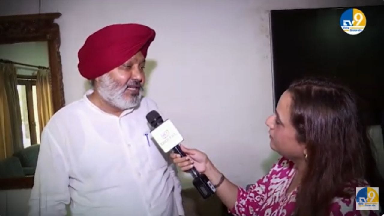 Punjab Flood: ਪੰਜਾਬ ਨੂੰ ਮਿਲੇ 1600 ਕਰੋੜ ਦੇ ਰਾਹਤ ਪੈਕੇਜ 'ਤੇ ਭਖੀ ਸਿਆਸਤ, ਕੀ ਬੋਲੇ ਮੰਤਰੀ ਚੀਮਾ, ਵੇਖੋ VIDEO