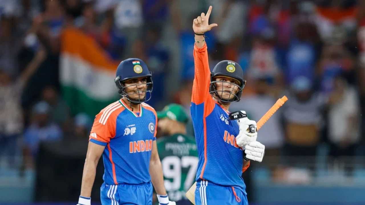 India vs Pakistan: ਭਾਰਤ ਨੇ ਪਾਕਿਸਤਾਨ ਨੂੰ ਫਿਰ ਹਰਾਇਆ, ਅਭਿਸ਼ੇਕ ਸ਼ਰਮਾ-ਸ਼ੁਭਮਨ ਗਿੱਲ ਨੇ 6 ਵਿਕਟਾਂ ਨਾਲ ਦਿਵਾਈ ਜਿੱਤ India vs Pakistan: ਭਾਰਤ ਨੇ ਪਾਕਿਸਤਾਨ ਨੂੰ ਫਿਰ ਹਰਾਇਆ, ਅਭਿਸ਼ੇਕ ਸ਼ਰਮਾ-ਸ਼ੁਭਮਨ ਗਿੱਲ ਨੇ 6 ਵਿਕਟਾਂ ਨਾਲ ਦਿਵਾਈ ਜਿੱਤ