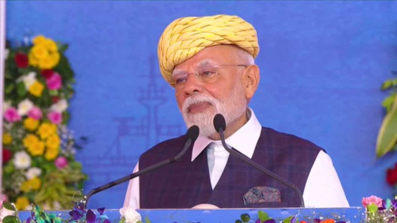 ਆਤਮ-ਨਿਰਭਰ ਭਾਰਤ ਹੈ 100 ਸਮੱਸਿਆਵਾਂ ਦਾ ਇਲਾਜ ਗੁਜਰਾਤ ਵਿੱਚ ਬੋਲੇ ਪ੍ਰਧਾਨ ਮੰਤਰੀ ਮੋਦੀ ਆਤਮ-ਨਿਰਭਰ ਭਾਰਤ ਹੈ 100 ਸਮੱਸਿਆਵਾਂ ਦਾ ਇਲਾਜ ਗੁਜਰਾਤ ਵਿੱਚ ਬੋਲੇ ਪ੍ਰਧਾਨ ਮੰਤਰੀ ਮੋਦੀ