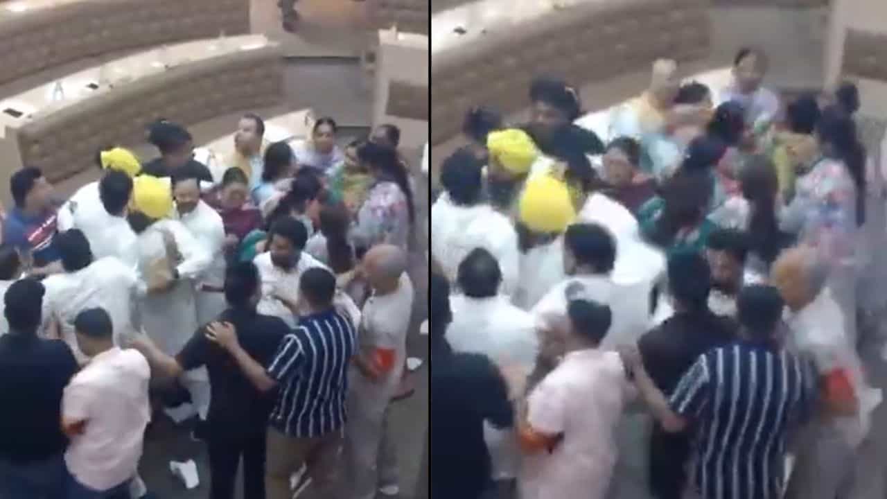 ਚੰਡੀਗੜ੍ਹ ਨਗਰ ਨਿਗਮ ਹਾਊਸ ਮੀਟਿੰਗ ਚ ਹੰਗਾਮਾ, ਕਾਂਗਰਸ-AAP ਕੌਂਸਲਰਾਂ ਨੇ ਏਜੰਡੇ ਦੀ ਕਾਪੀ ਫਾੜ ਕੇ ਸੁੱਟੀ