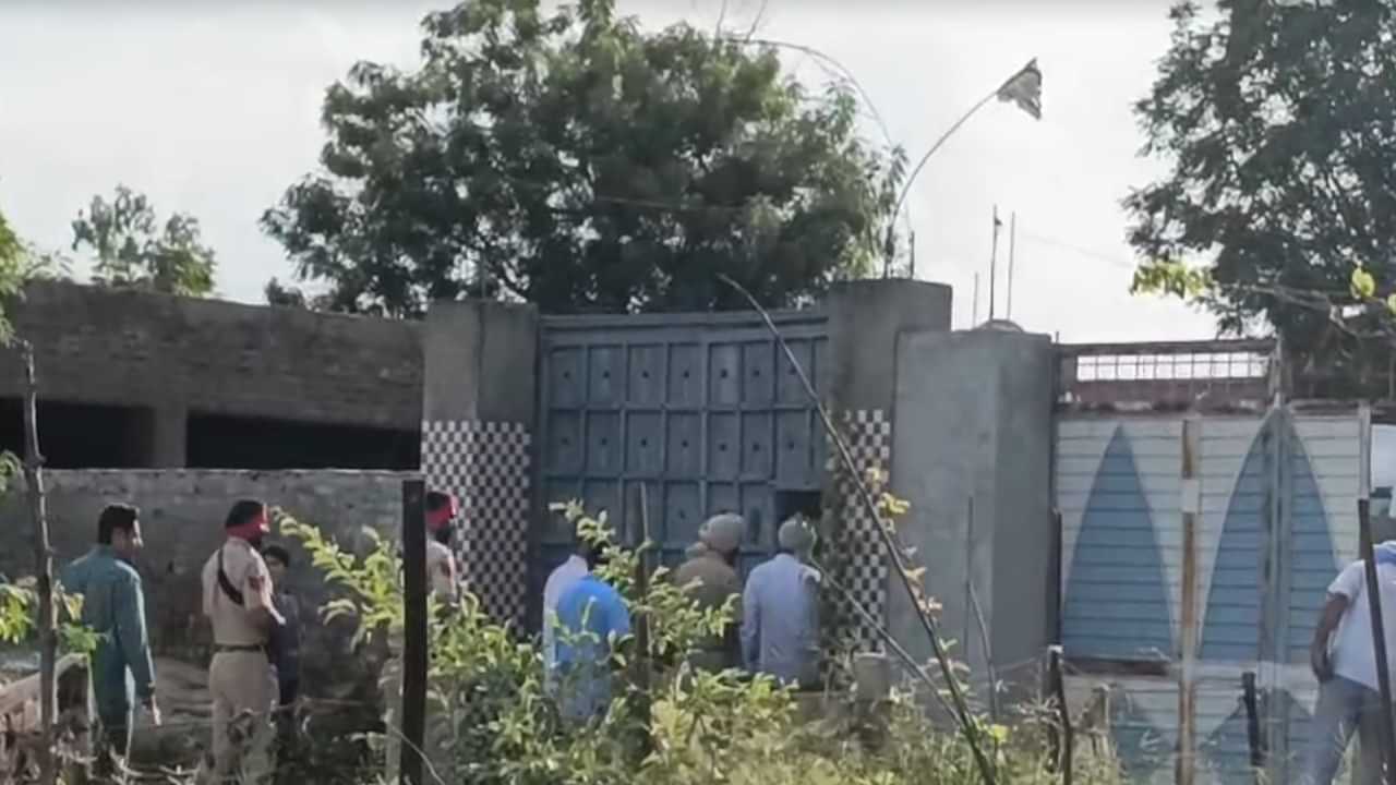 ਜੰਮੂ ਚ ਆਤਮਘਾਤੀ ਹਮਲੇ ਦੀ ਤਿਆਰੀ ਚ ਸੀ ਗੁਰਪ੍ਰੀਤ ਸਿੰਘ, ਅੱਤਵਾਦੀਆਂ ਤੋਂ ਸੀ ਪ੍ਰਭਾਵਿਤ, ਕਠੂਆ ਦਾ ਕਰ ਚੁੱਕਿਆ ਸੀ ਦੌਰਾ ਜੰਮੂ ਚ ਆਤਮਘਾਤੀ ਹਮਲੇ ਦੀ ਤਿਆਰੀ ਚ ਸੀ ਗੁਰਪ੍ਰੀਤ ਸਿੰਘ, ਅੱਤਵਾਦੀਆਂ ਤੋਂ ਸੀ ਪ੍ਰਭਾਵਿਤ, ਕਠੂਆ ਦਾ ਕਰ ਚੁੱਕਿਆ ਸੀ ਦੌਰਾ