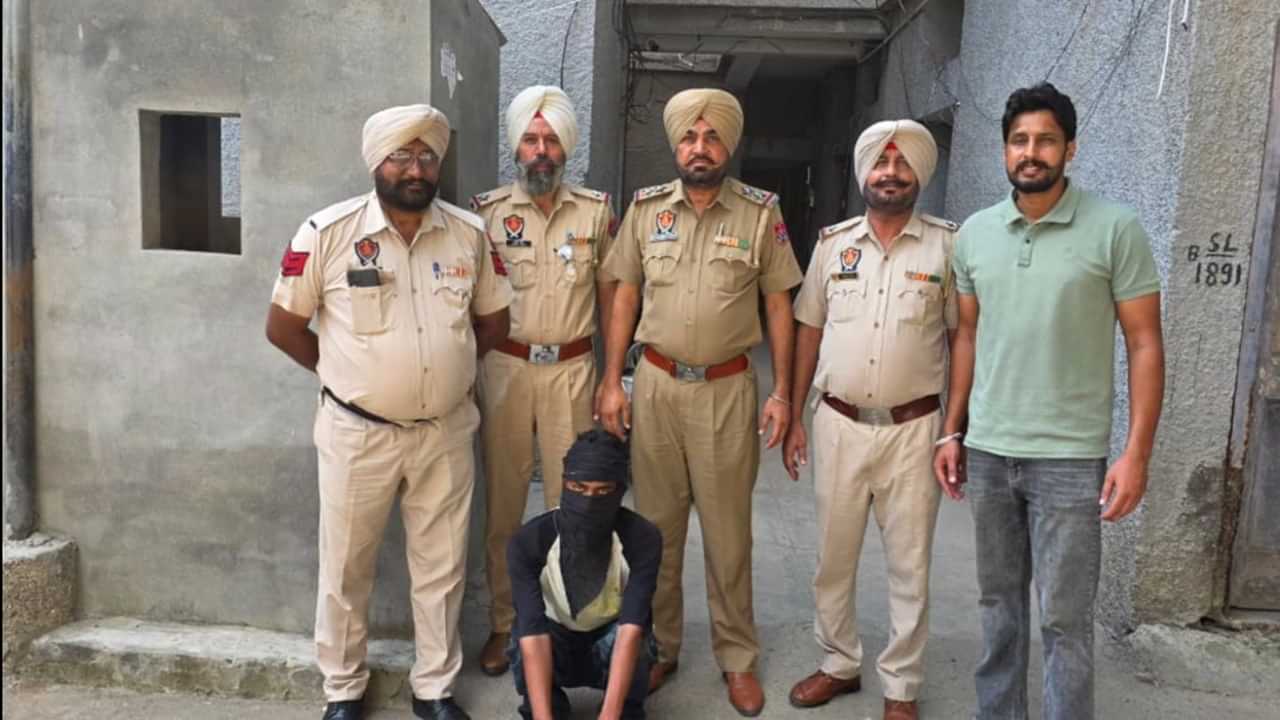 ਸ਼ਮਸ਼ਾਨਘਾਟ ਨੂੰ ਬਣਾਇਆ ਸੀ ਨਸ਼ੇ ਦਾ ਅੱਡਾ, ਹੈਰੋਇਨ ਵੇਚਣ ਆਇਆ ਨਸ਼ਾ ਤਸਕਰ ਕਾਬੂ; 350 ਗ੍ਰਾਮ ਡਰੱਗਸ ਜ਼ਬਤ ਸ਼ਮਸ਼ਾਨਘਾਟ ਨੂੰ ਬਣਾਇਆ ਸੀ ਨਸ਼ੇ ਦਾ ਅੱਡਾ, ਹੈਰੋਇਨ ਵੇਚਣ ਆਇਆ ਨਸ਼ਾ ਤਸਕਰ ਕਾਬੂ; 350 ਗ੍ਰਾਮ ਡਰੱਗਸ ਜ਼ਬਤ