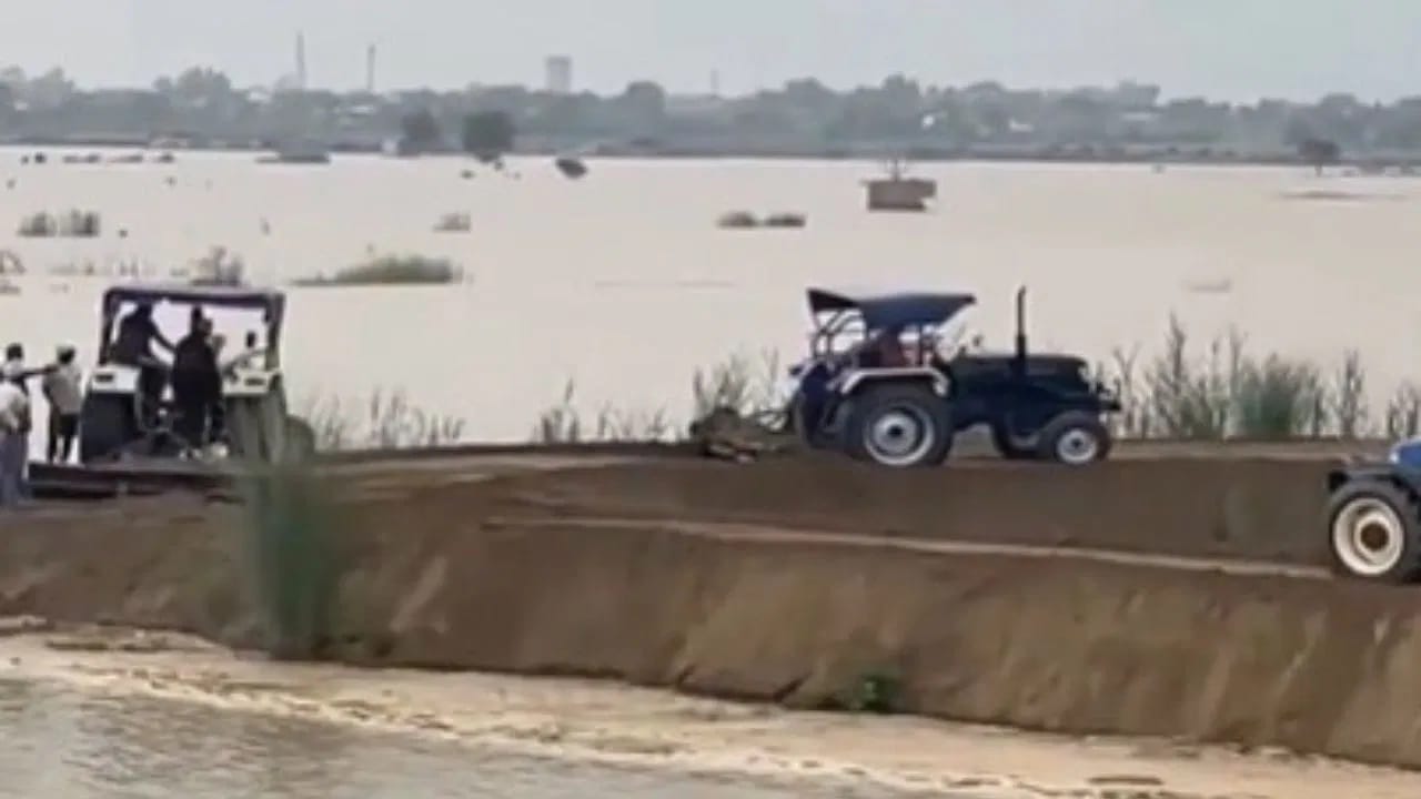 ਬੰਨ੍ਹ ਨਹੀਂ ਟੁੱਟਣ ਦਿਆਂਗੇ... ਹੜ੍ਹ ਵਿਚਕਾਰ ਦਿਖਾਈ ਦੇ ਰਿਹਾ ਪੰਜਾਬੀਆਂ ਦਾ ਜਜ਼ਬਾ, ਦਿਨ-ਰਾਤ ਕੀਤਾ ਇੱਕ; 37 ਸਾਲਾਂ ਬਾਅਦ ਆਇਆ ਅਜਿਹਾ ਹੜ੍ਹ