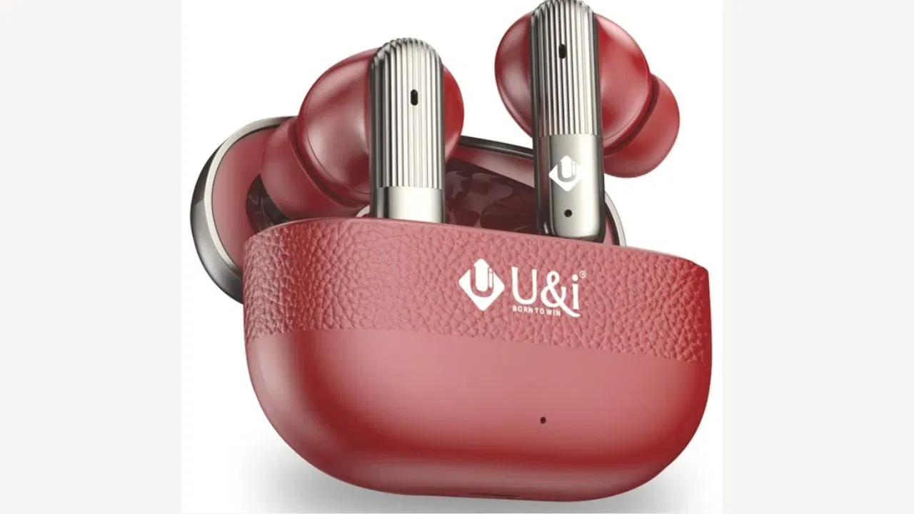 ਵਾਇਰਲੈੱਸ ਈਅਰਬਡ ਸੰਗੀਤ ਅਤੇ ਕਾਲਿੰਗ ਦੇ ਸ਼ੌਕੀਨਾਂ ਲਈ ਇਹ ਵਧੀਆ ਤੋਹਫ਼ਾ ਹੈ। ਨੋਇਸ ਕੰਸੇਲਲੇਸ਼ਨ ਕਰਨ ਅਤੇ ਲੰਬੀ ਬੈਟਰੀ ਲਾਈਫ਼ ਦੇ ਨਾਲ, ਇਹ ਈਅਰਬਡ ਯਾਤਰਾ ਕਰਨ ਜਾਂ ਘਰ ਤੋਂ ਕੰਮ ਕਰਨ ਲਈ ਪਰਫੈਕਟ ਹਨ।(image-Amazon)