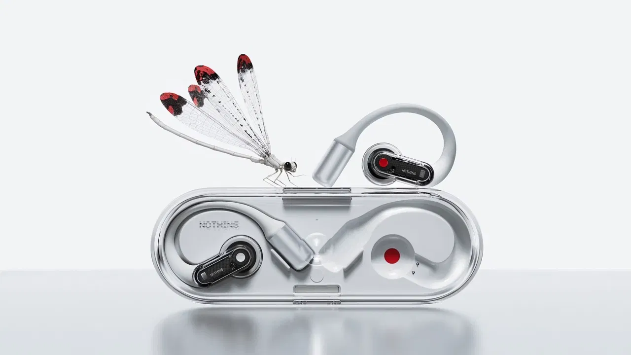 ਵਾਇਰਲੈੱਸ ਇਅਰਬਡਸ :ਜੇਕਰ ਤੁਸੀਂ ਹੋ ਮਿਊਜ਼ਿਕ ਲਵਰ ਤਾਂ ਤੁਸੀ ਆਪਣੇ ਆਪ ਨੂੰ ਉੱਚ-ਗੁਣਵੱਤਾ ਵਾਲੇ ਵਾਇਰਲੈੱਸ ਈਅਰਬਡਸ ਗਿਫਟ ਕਰ ਸਕਦੇ ਹੋ। ₹10,000 ਤੋਂ ਘੱਟ ਵਿੱਚ, ਤੁਸੀਂ Samsung Galaxy Buds 3, Bose QuietComfort Earbuds, Nothing Ear (Open), JBL Live Beam 3। ਵਰਗੇ ਵਿਕਲਪ ਲੱਭ ਸਕਦੇ ਹੋ। ਇਹ ਮਾਡਲ Loud ANC ਲਈ Loud ਆਵਾਜ਼ ਦਿੰਦਾ ਹੈ। (Image-Nothing)