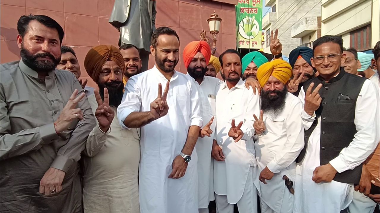 ਬਰਨਾਲਾ ਬਣਿਆ ਨਗਰ ਨਿਗਮ, ਸ਼ਹਿਰ ਵਾਸੀਆਂ 'ਚ ਖੁਸ਼ੀ ਦੀ ਲਹਿਰ, MP ਗੁਰਮੀਤ ਹੇਅਰ ਨੇ ਲੱਡੂ ਵੰਡ ਕੇ ਮਨਾਇਆ ਜਸ਼ਨ