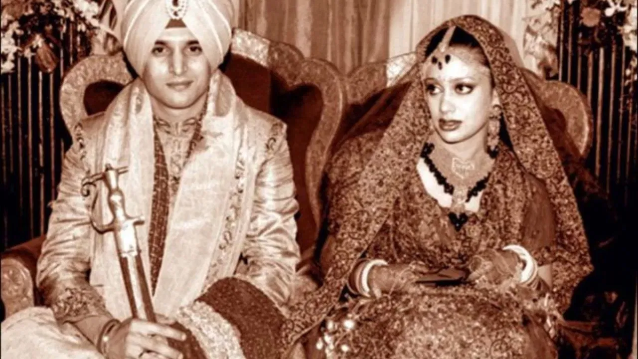 ਜਿੰਮੀ ਸ਼ੇਰਗਿੱਲ ਦਾ ਪਰਿਵਾਰ ਪੰਜਾਬੀ ਸਿੱਖ ਹੈ ਅਤੇ ਉਨ੍ਹਾਂ ਦੇ ਪਿਤਾ ਸੱਤਿਆਜੀਤ ਸਿੰਘ ਸ਼ੇਰਗਿੱਲ ਮਸ਼ਹੂਰ ਕਲਾਕਾਰ ਸਨ। ਮਸ਼ਹੂਰ ਚਿੱਤਰਕਾਰ ਅਤੇ ਲੇਖਿਕਾ ਅੰਮ੍ਰਿਤਾ ਸ਼ੇਰਗਿੱਲ ਉਨ੍ਹਾਂ ਦੇ ਦਾਦਾ ਜੀ ਦੀ ਚਚੇਰੀ ਭੈਣ ਸੀ।