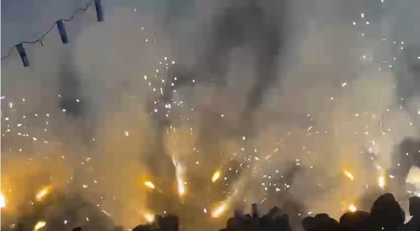 ਰਾਵਣ, ਕੁੰਭਕਰਨ ਅਤੇ ਮੇਘਨਾਦ ਦੇ ਪੁਤਲਿਆਂ ਦਾ ਦਹਿਨ ਕੀਤਾ। ਇਸ ਮੌਕੇ ਮੇਲੇ ਵਿੱਚ ਪਹੁੰਚੇ ਲੋਕਾਂ ਨੇ ਰੰਗੀਨ, ਮਨਮੋਹਕ ਆਤਿਸ਼ਬਾਜ਼ੀ ਦਾ ਆਨੰਦ ਲਿਆ ਅਤੇ ਚੰਗਿਆਈ ਦੀ ਜਿੱਤ ਦੇ ਤਿਉਹਾਰ ਨੂੰ ਮਨਾਇਆ।