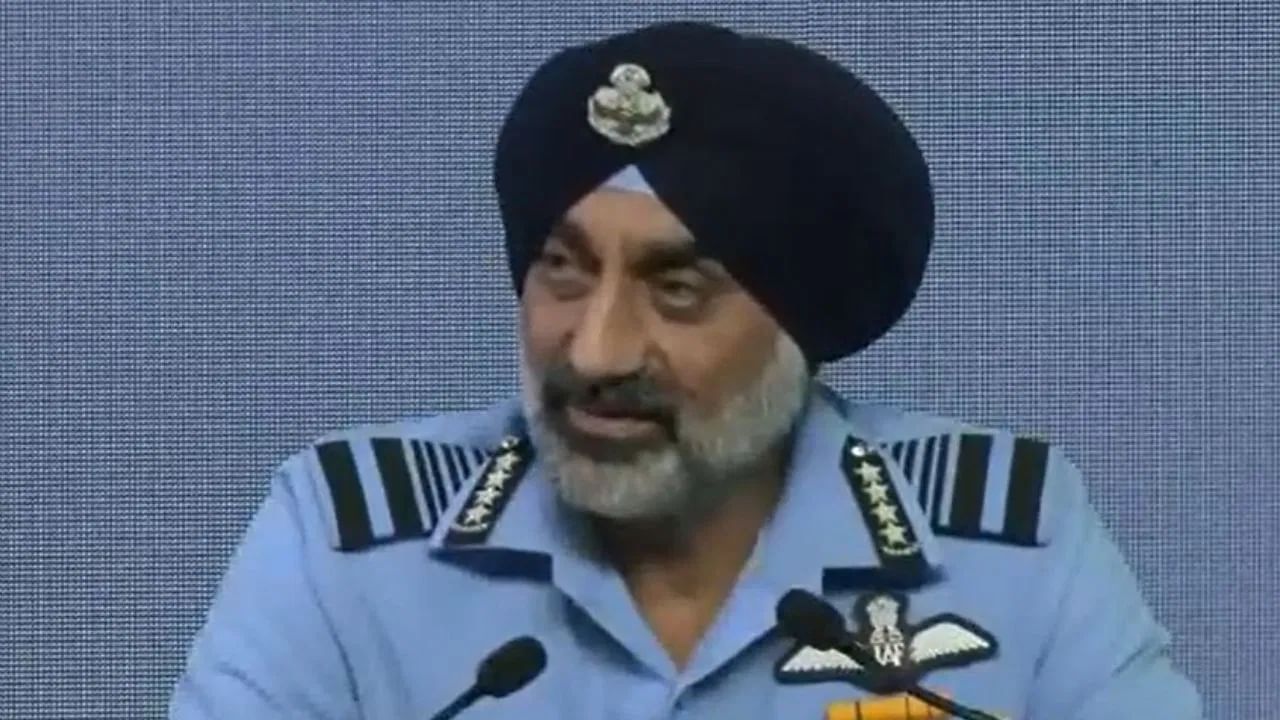 Operation Sindoor: ਪਾਕਿਸਤਾਨ ਦੇ 5 F-16 ਏਅਰਕ੍ਰਾਫਟ ਕੀਤੇ ਸਨ ਤਬਾਹ... ਹਵਾਈ ਸੈਨਾ ਮੁਖੀ ਅਮਰਪ੍ਰੀਤ ਸਿੰਘ ਨੇ ਦਿੱਤੀ ਡਿਟੇਲ