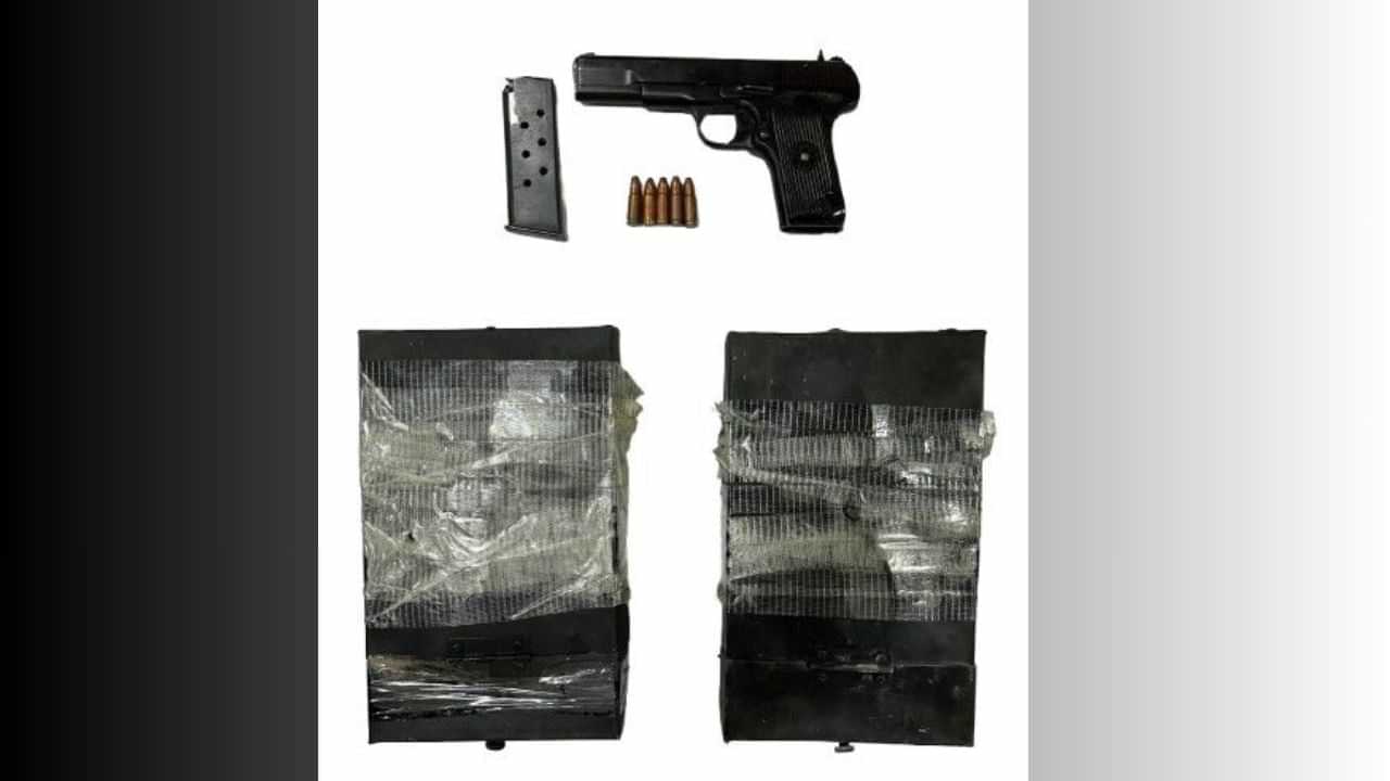 ਅੰਮ੍ਰਿਤਸਰ ਪੁਲਿਸ ਹੱਥ ਲੱਗਿਆ ਗੈਂਗਸਟਰ ਟਿੱਡੀ... ਢਾਈ ਕਿਲੋ RDX ਹੋਇਆ ਬਰਾਮਦ, ਵਿਦੇਸ਼ੀ ਲਿੰਕ ਵੀ ਆਏ ਸਾਹਮਣੇ