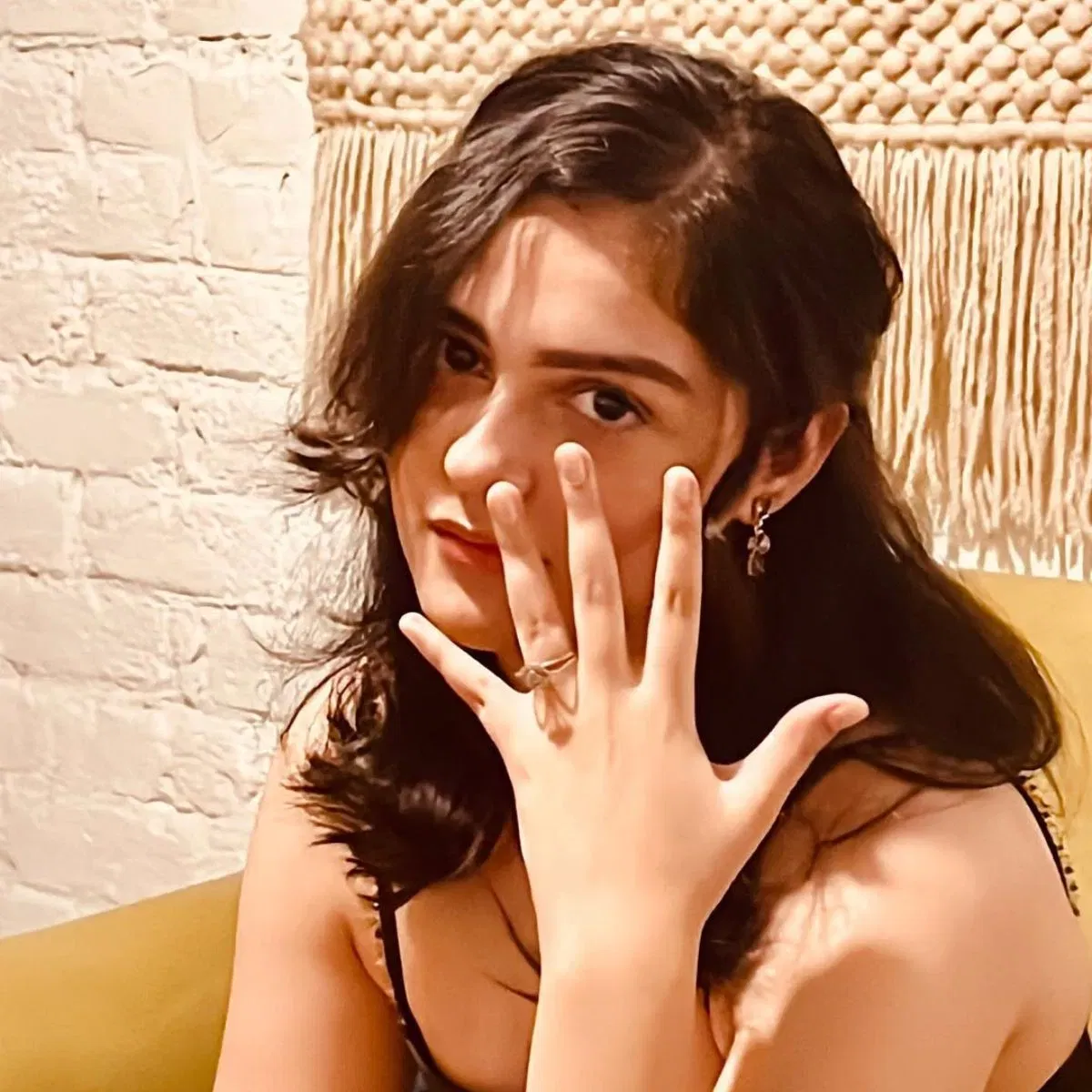 ਅਨੀਤ ਨੇ ਬਹੁਤ ਛੋਟੀ ਉਮਰ ਵਿੱਚ ਹੀ Popularity ਹਾਸਲ ਕਰ ਲਈ ਹੈ। ਅਦਾਕਾਰਾ ਜਲਦੀ ਹੀ ਆਪਣਾ 23ਵਾਂ ਜਨਮਦਿਨ  ਮਣਾਉਣ ਜਾ ਰਹੀ ਹੈ  ।  ਅਦਾਕਾਰਾ ਅਨੀਤ 14 ਅਕਤੂਬਰ ਨੂੰ ਆਪਣਾ ਜਨਮਦਿਨ ਮਨਾਉਣ ਵਾਲੀ ਹੈ ।